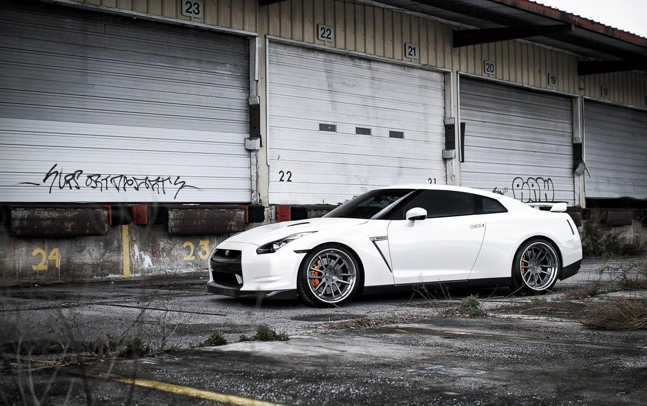 1280x804 White Nissan GT R Side Wallpaper. White Nissan GT R Side