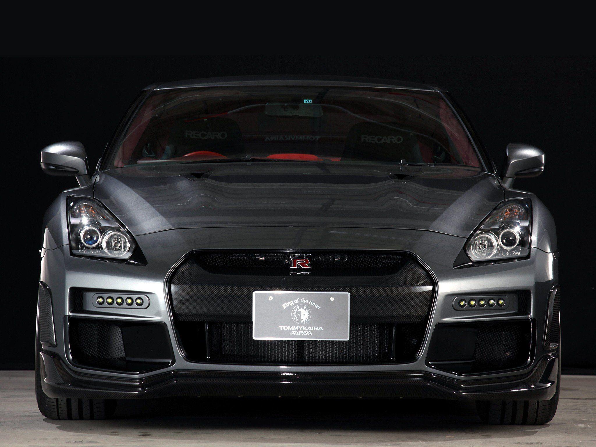 2048x1536 Nissan Skyline R35 Wallpaper