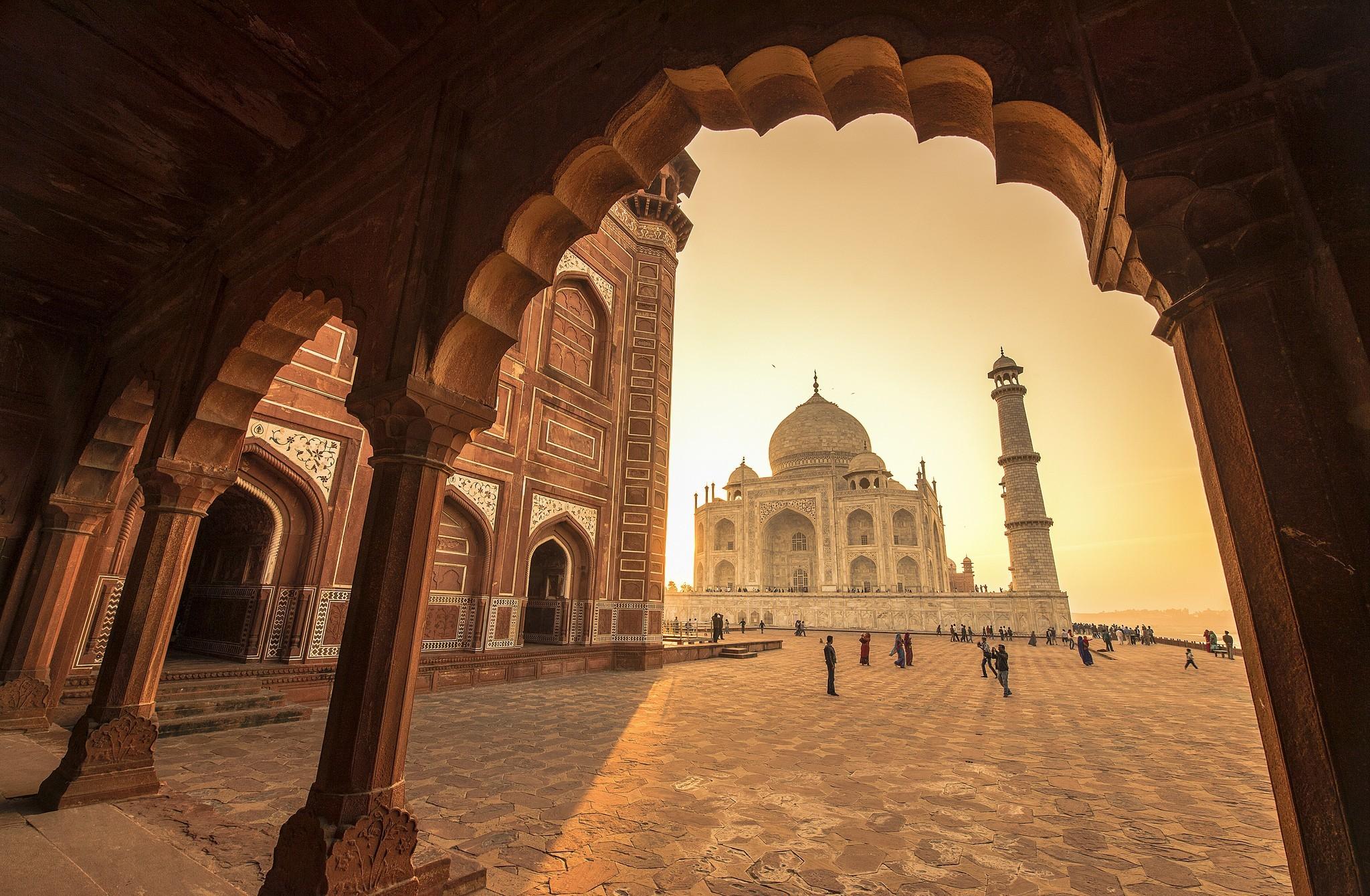 2048x1340 Taj Mahal Agra India Arch Uttar Pradesh Wallpaper:2048x1340