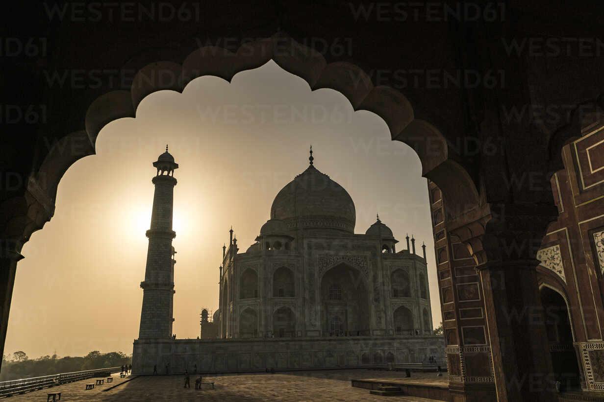 1232x821 Silhouette Taj Mahal through arch entrance, Agra, Uttar Pradesh, India