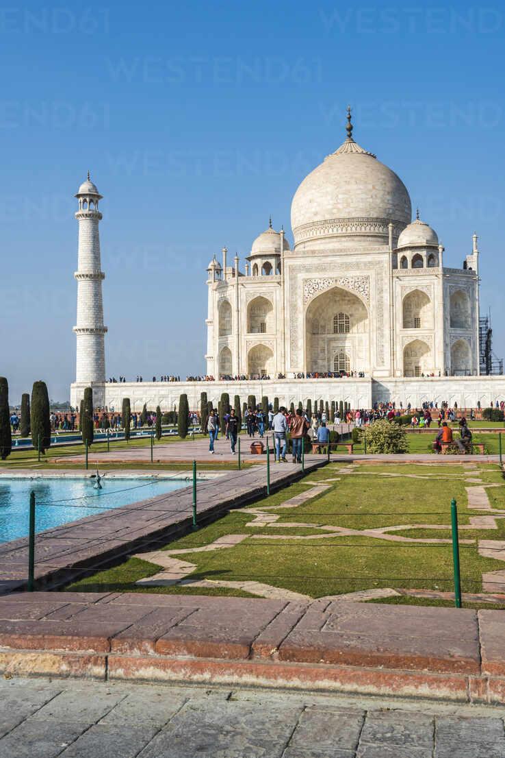 738x1106 Taj Mahal, UNESCO World Heritage Site, Agra, Uttar Pradesh, India, Asia