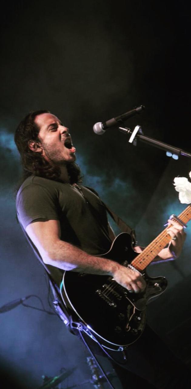 630x1280 Jose Madero conciert wallpaper