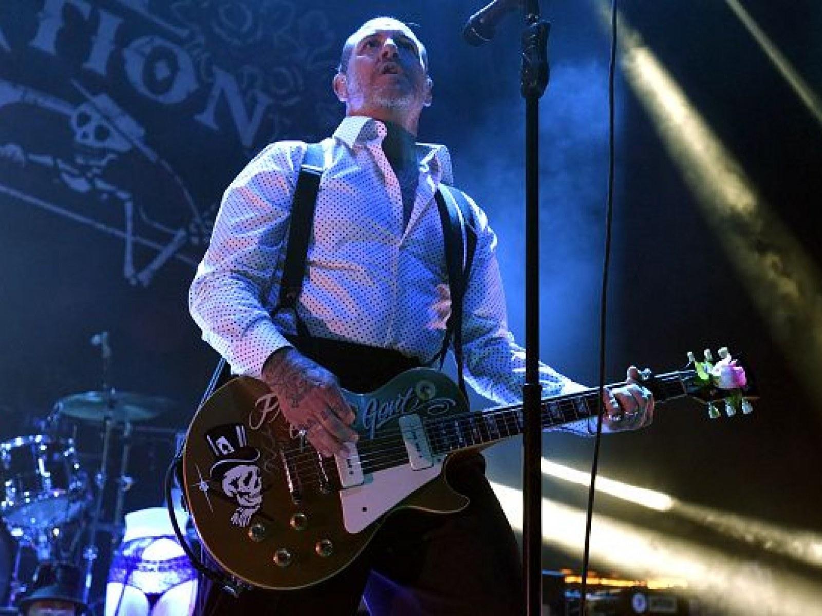 1600x1200 Social Distortion Singer Allegedly Beat Up Trump Supporter at California Punk Show