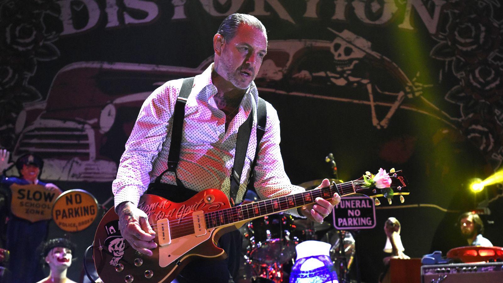 1600x900 The A.V. Club Distortion's Mike Ness gives Trump supporter a quick lesson in Punk 101