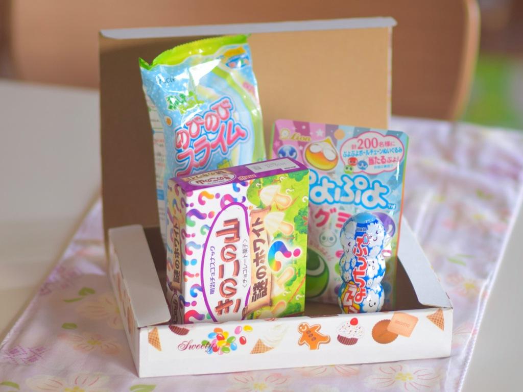 1024x768 Candy Japan. Japanese Candy Subscription