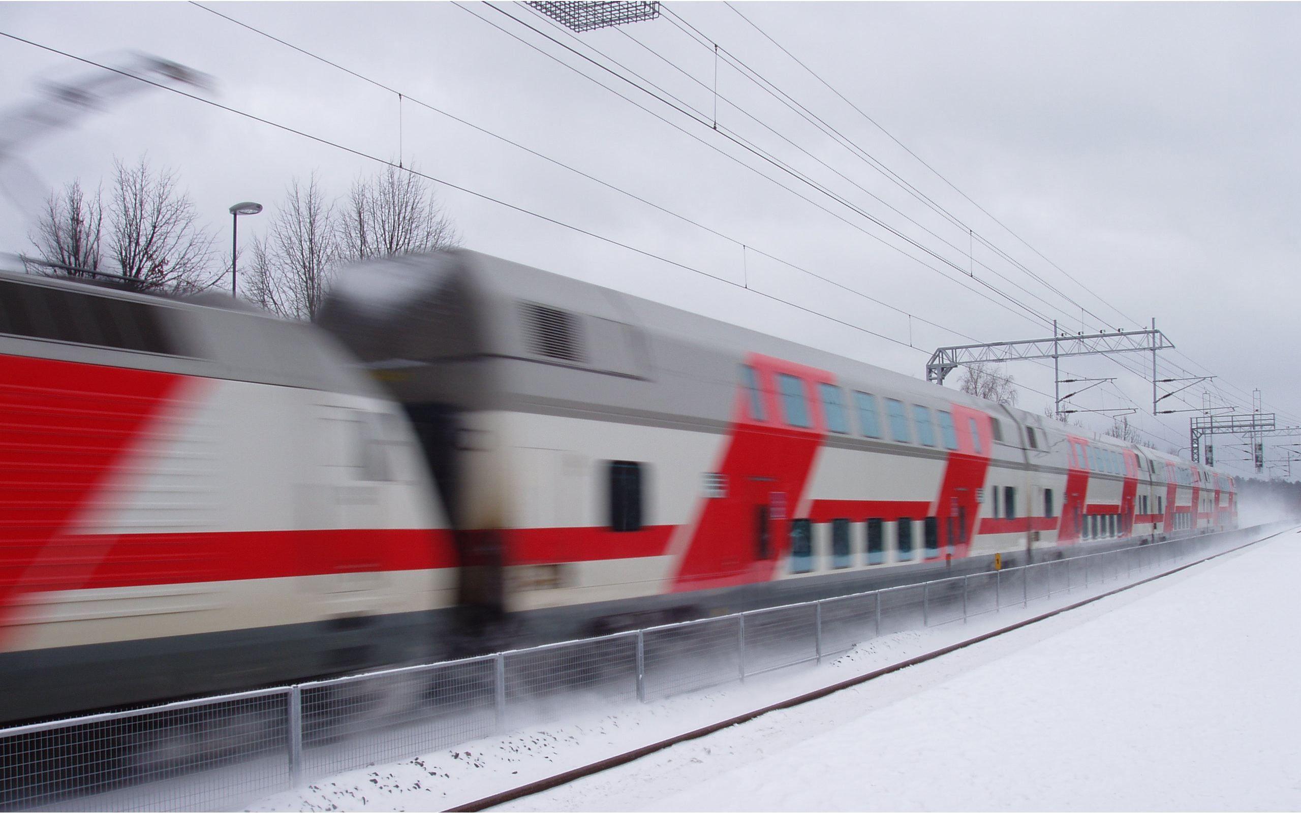 2560x1600 Helsinki train wallpaper. Helsinki train