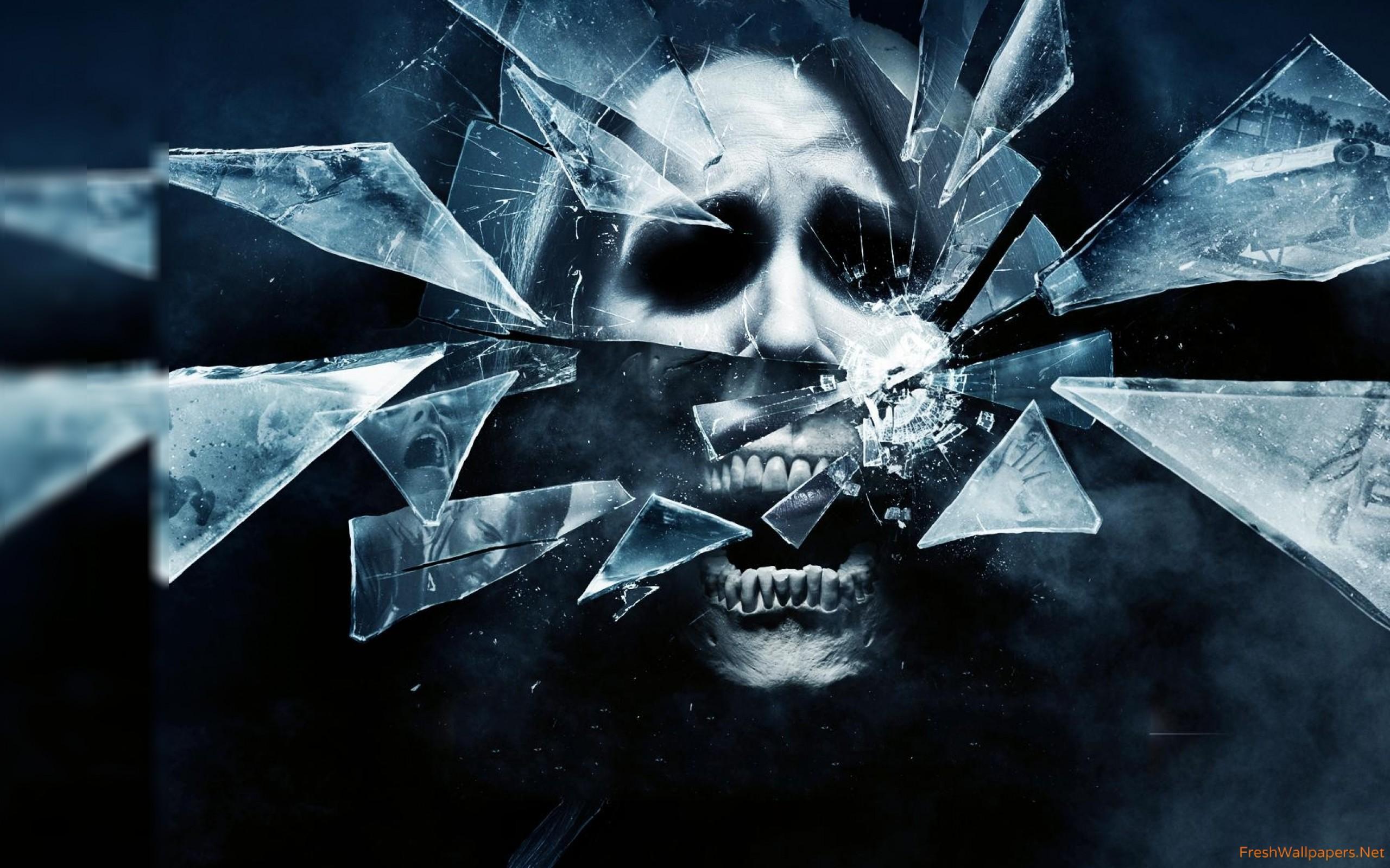 2560x1600 Broken Glass With Skull