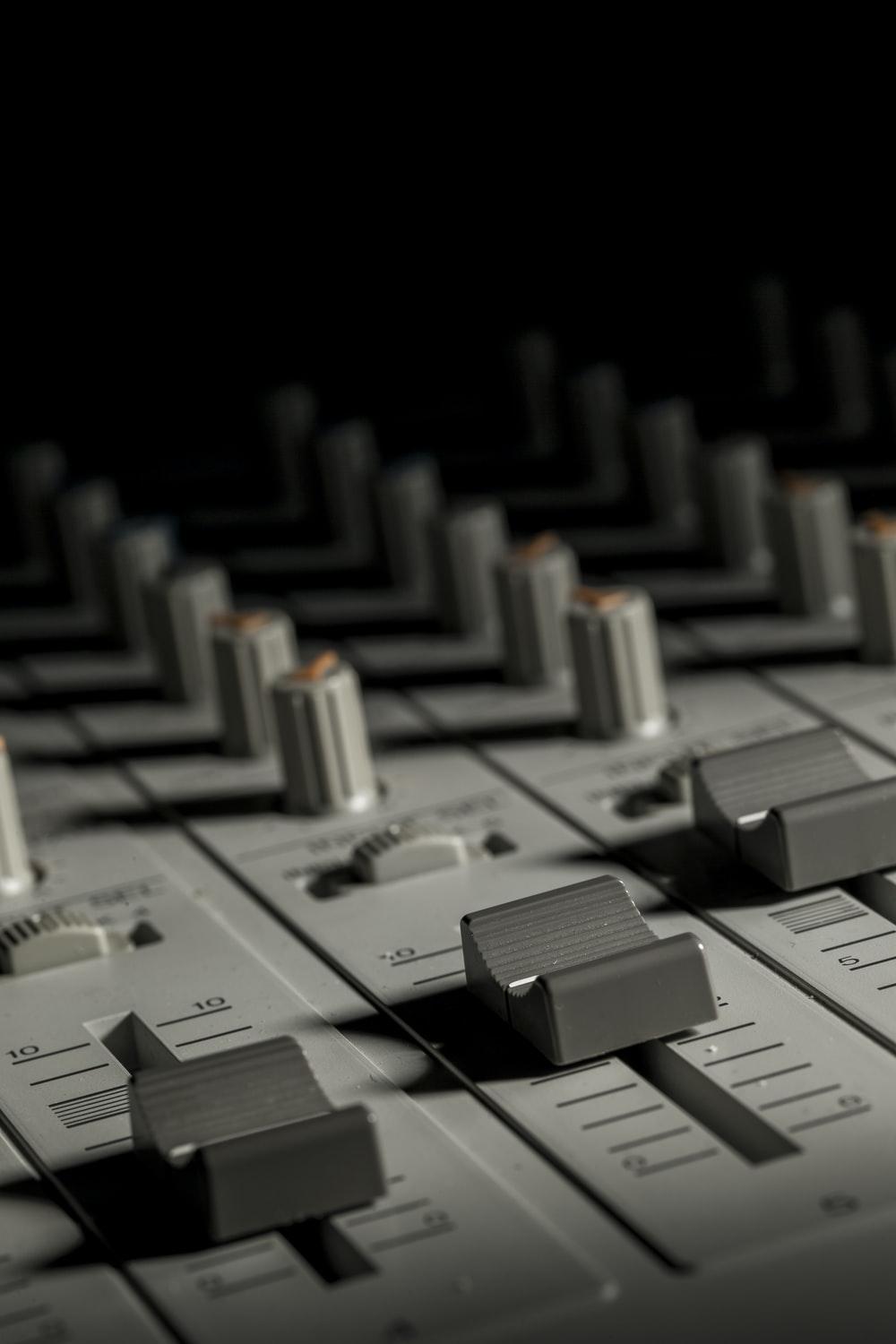1000x1500 Mixing Desk Picture. Download Free Image