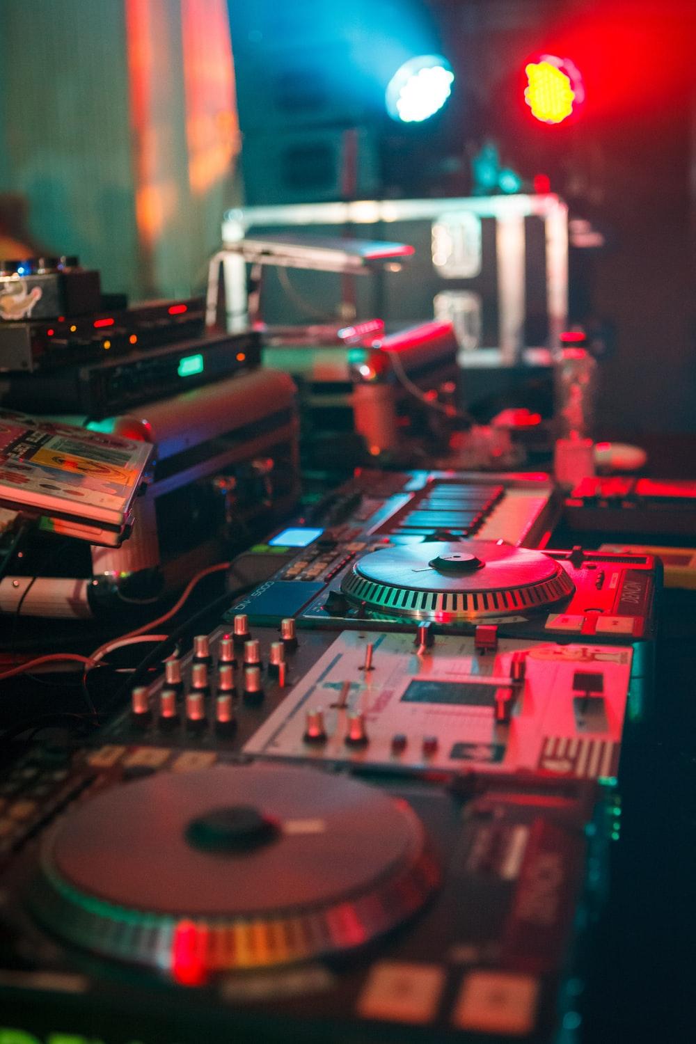1000x1500 Mixer Console Picture. Download Free Image
