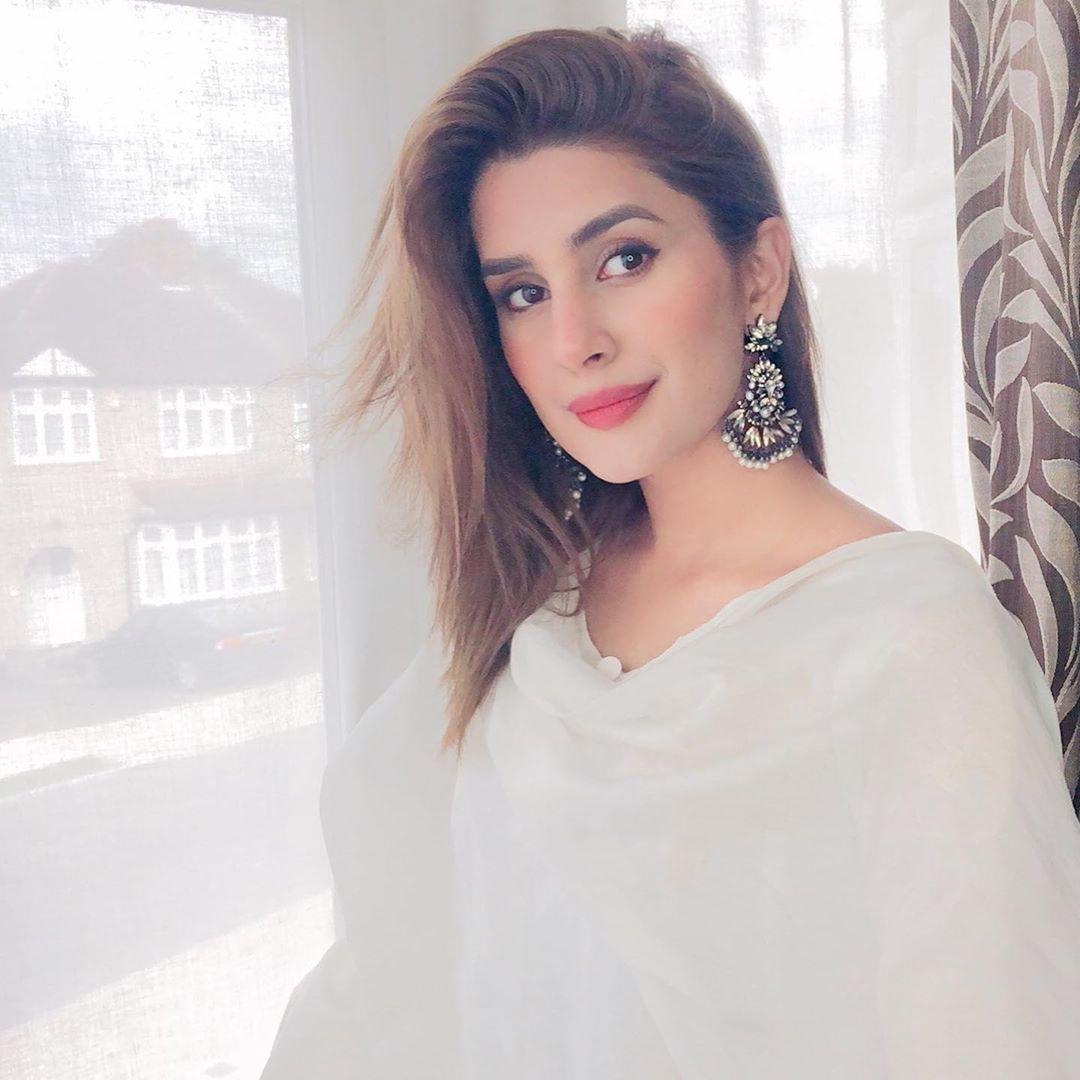 1080x1080 Kubra Khan Husn e Jahan ideas. pakistani actress, khan, celebrities