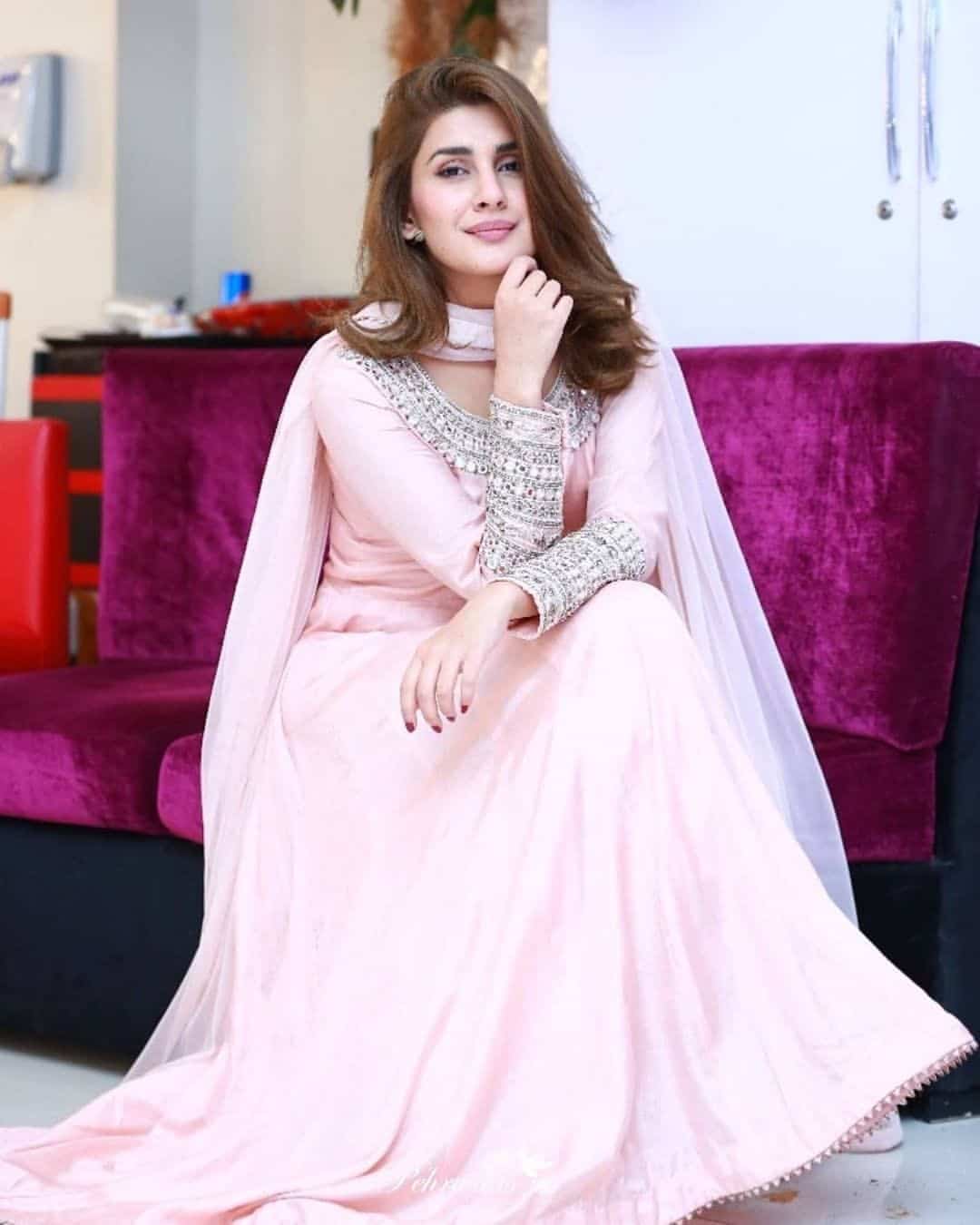 1080x1350 Kubra Khan, Height & Life Story. Super Stars Bio