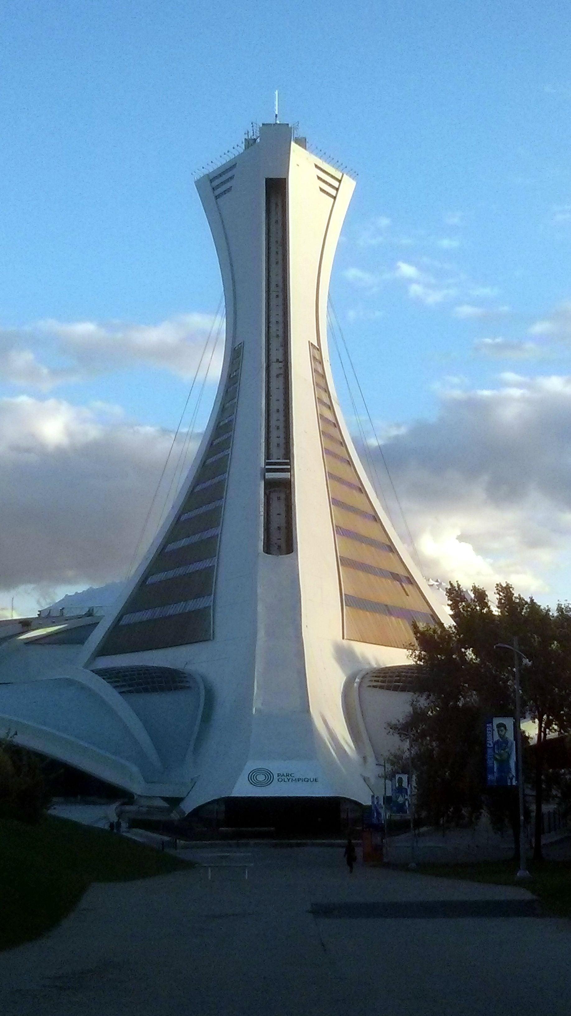 1835x3263 Olympic Stadium makes for a pretty decent phone wallpaper