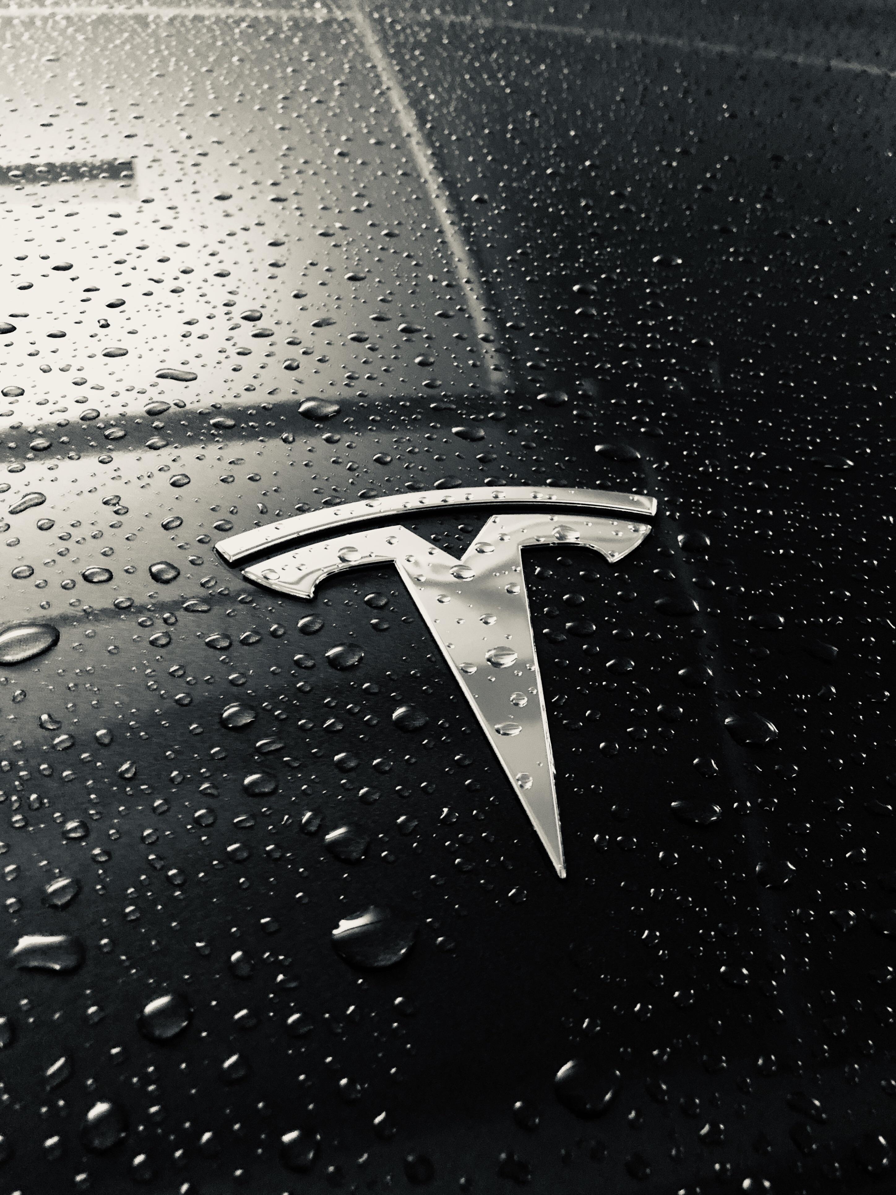 2896x3861 Not a fan of this California rain, but at least I got a phone