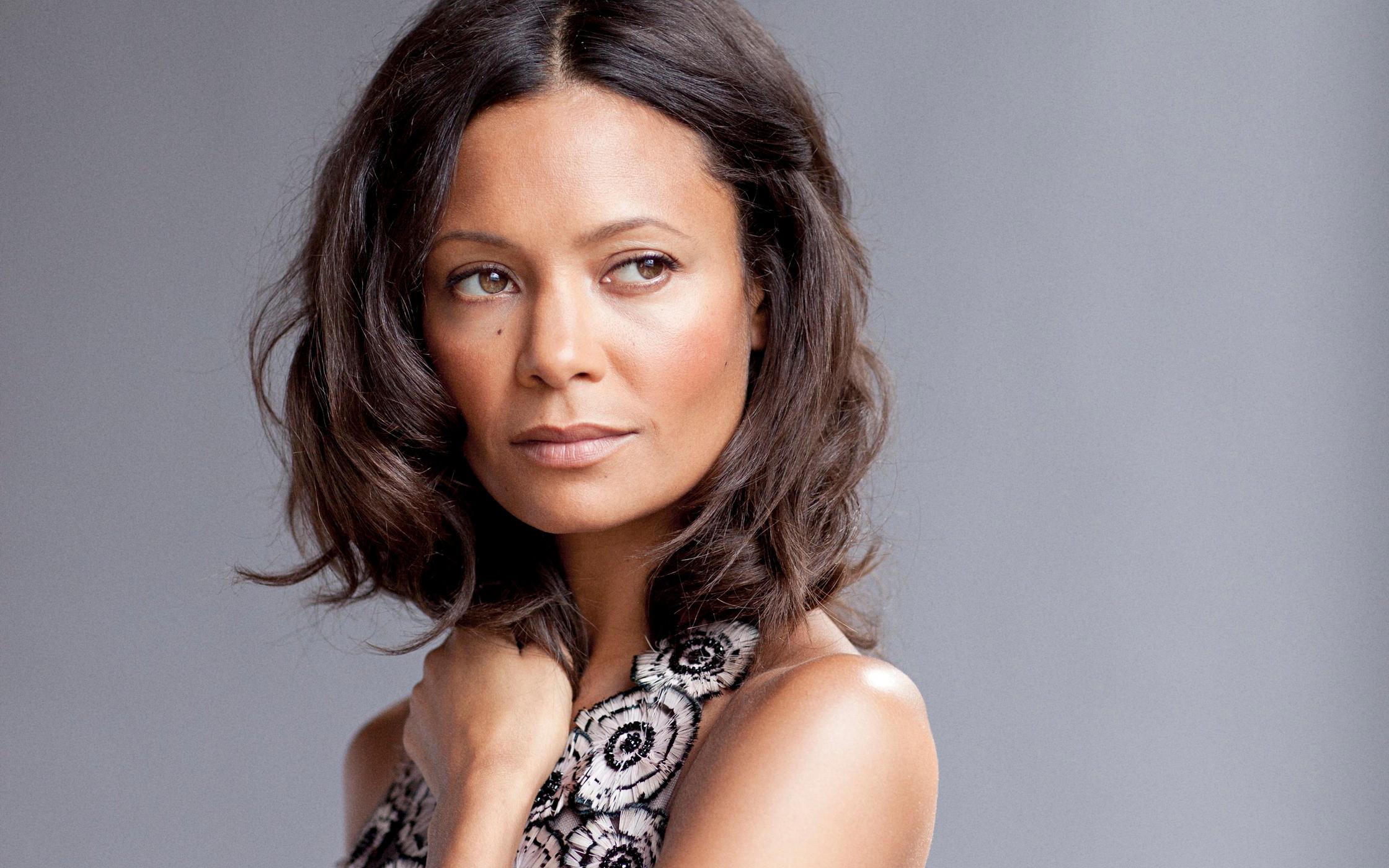 2240x1400 Thandie Newton HD Wallpaper
