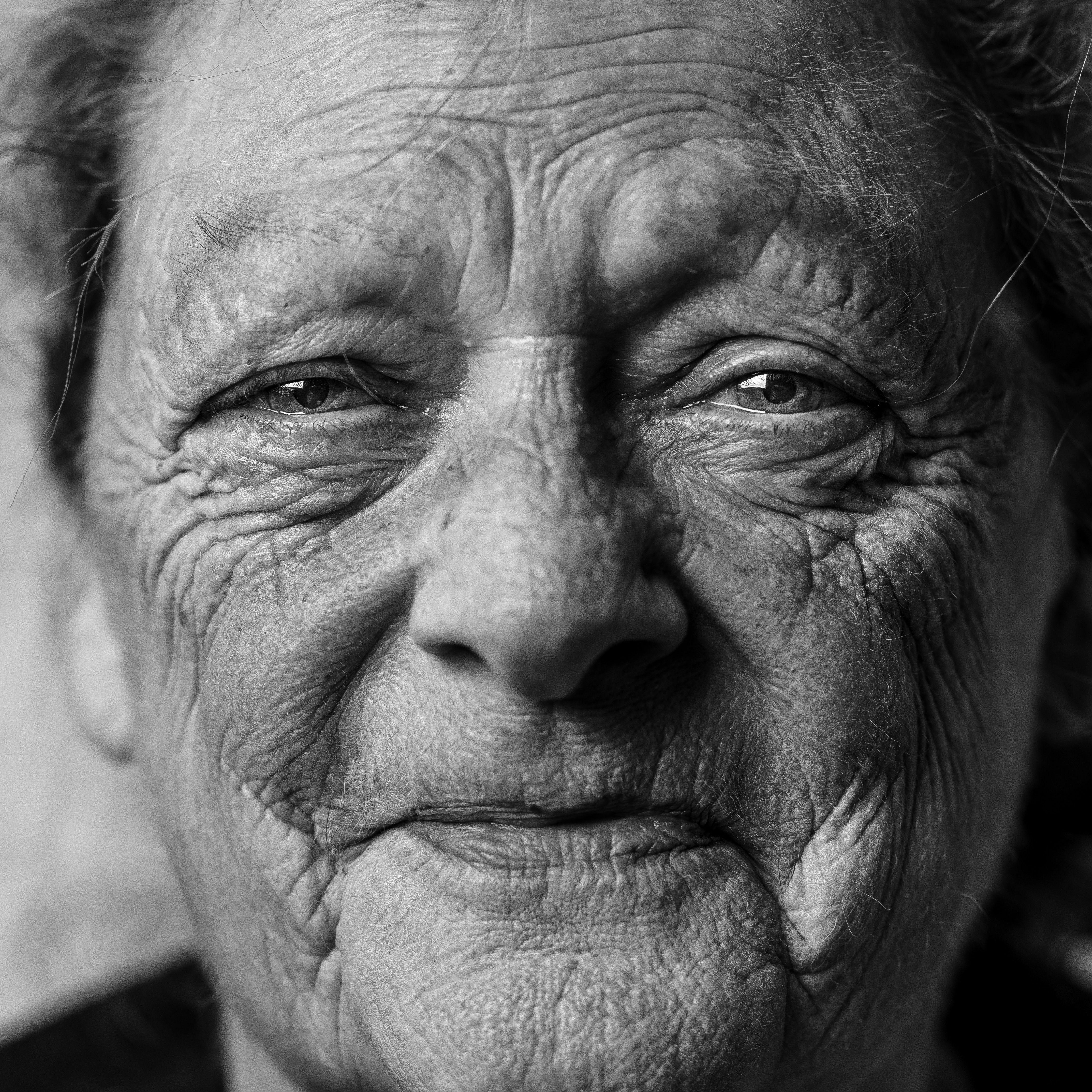 4309x4309 Old Woman Wallpaper
