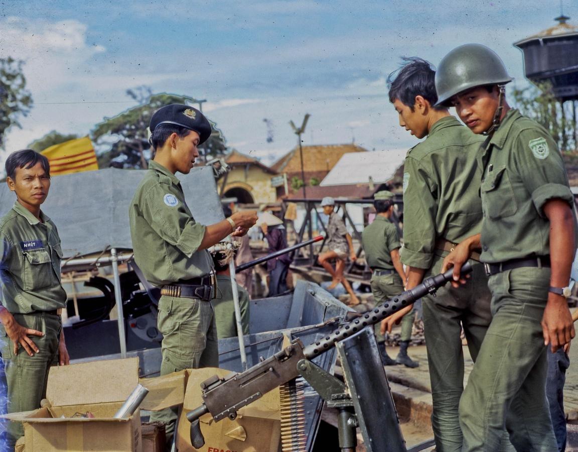 1152x900 Vietnam War wallpaper HD for desktop background
