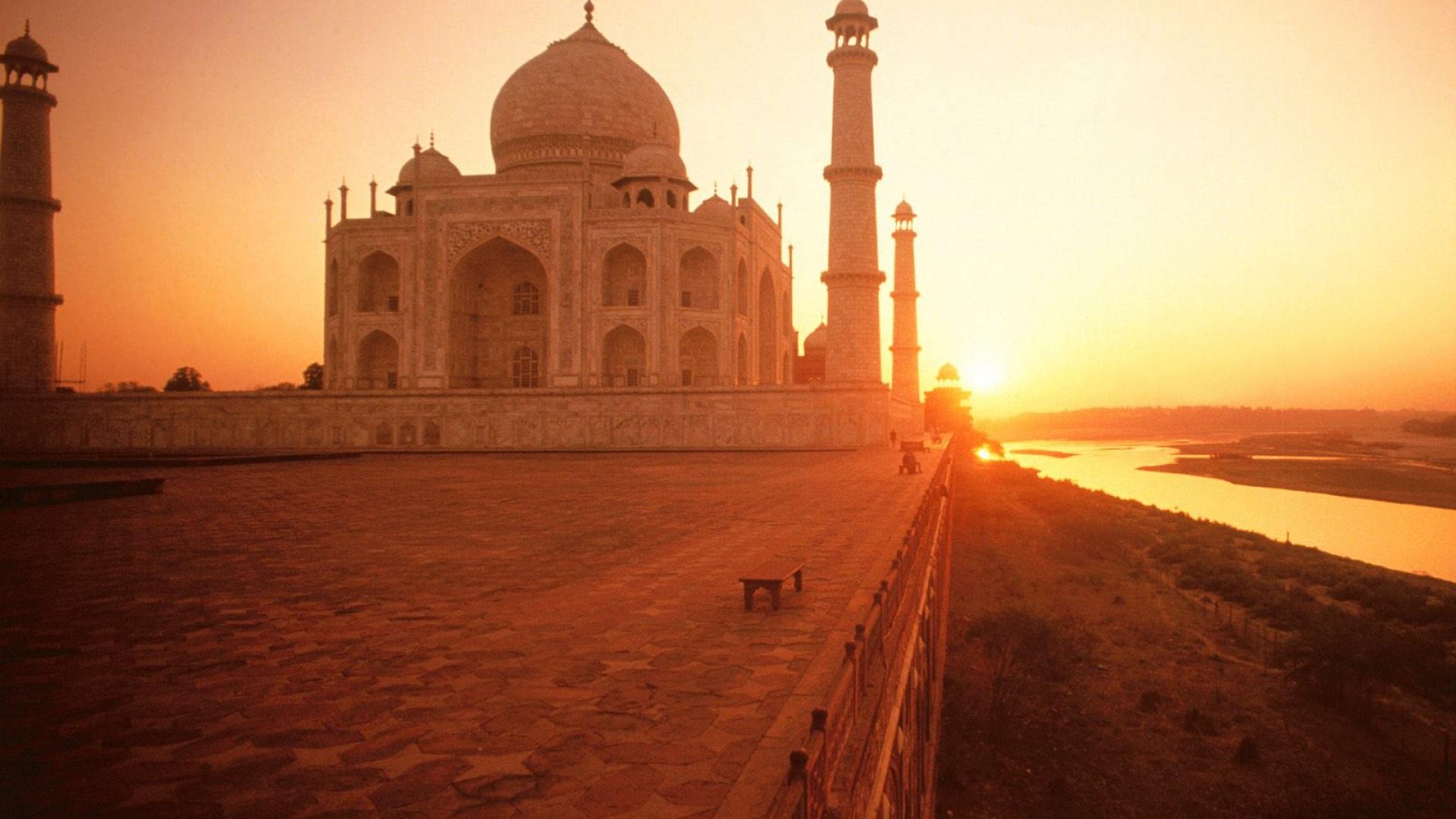 1920x1080 Wallpaper 4k The Taj Mahal at Sunset India Wallpaper