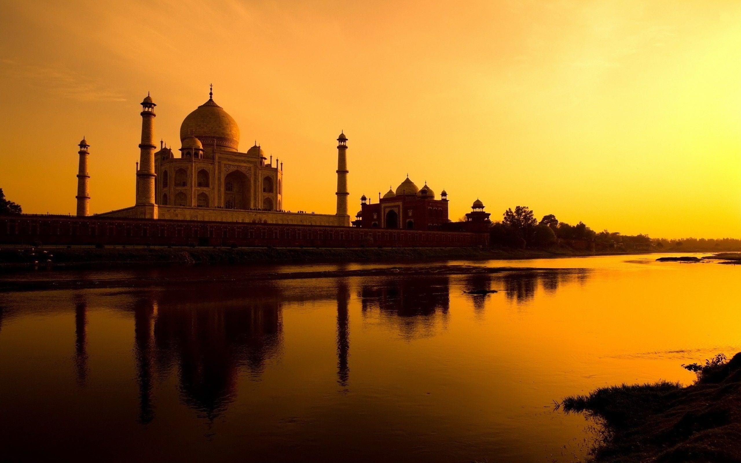 2560x1600 Sunset in Taj Mahal. 7th wonder of the world. HD wallpaper. HD wallpaper.[1920*1080]
