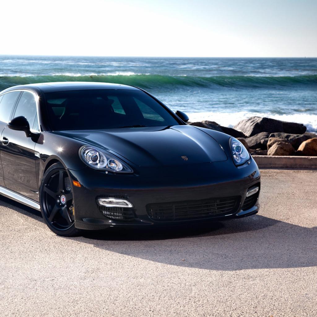 1024x1024 Porsche Panamera against the sea Desktop wallpaper 1024x1024