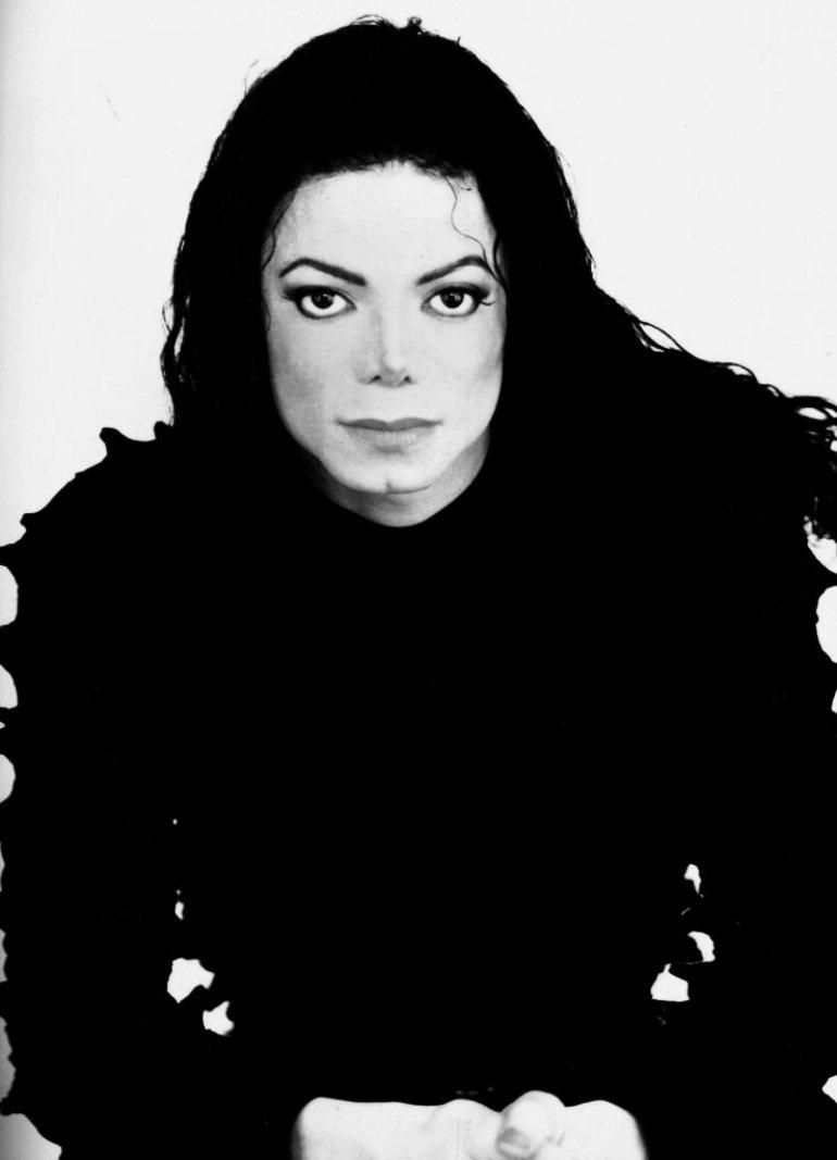 770x1067 Michael Jackson Photo (1140 of 2368)