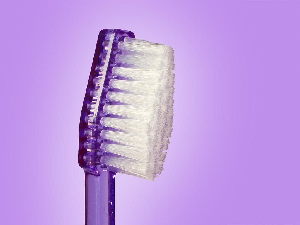 1024x768 toothbrush wallpaper