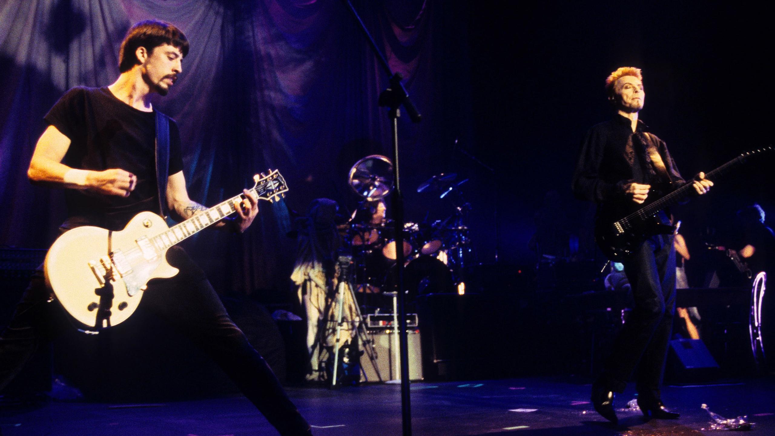 Dave Grohl Wallpapers - Top Free Dave Grohl Backgrounds - WallpaperAccess