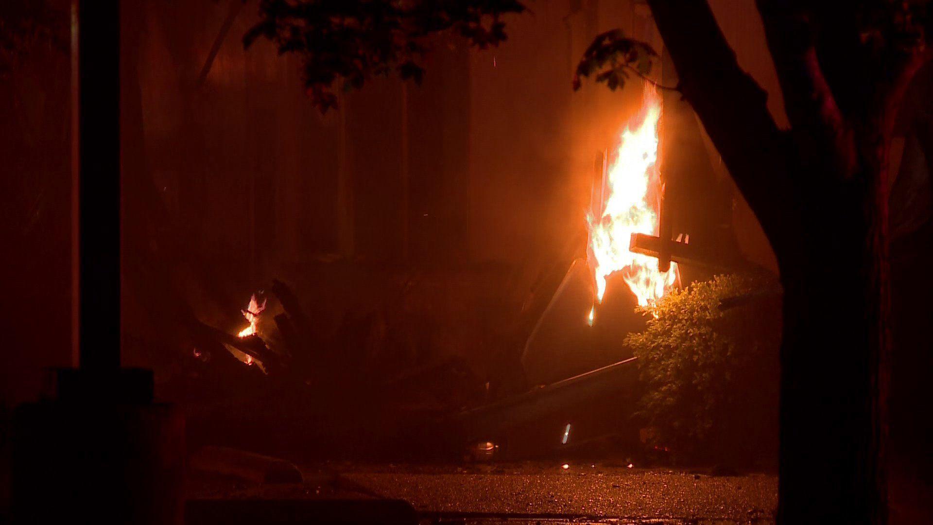 1920x1080 Fire destroys IHOP at Chesapeake Square