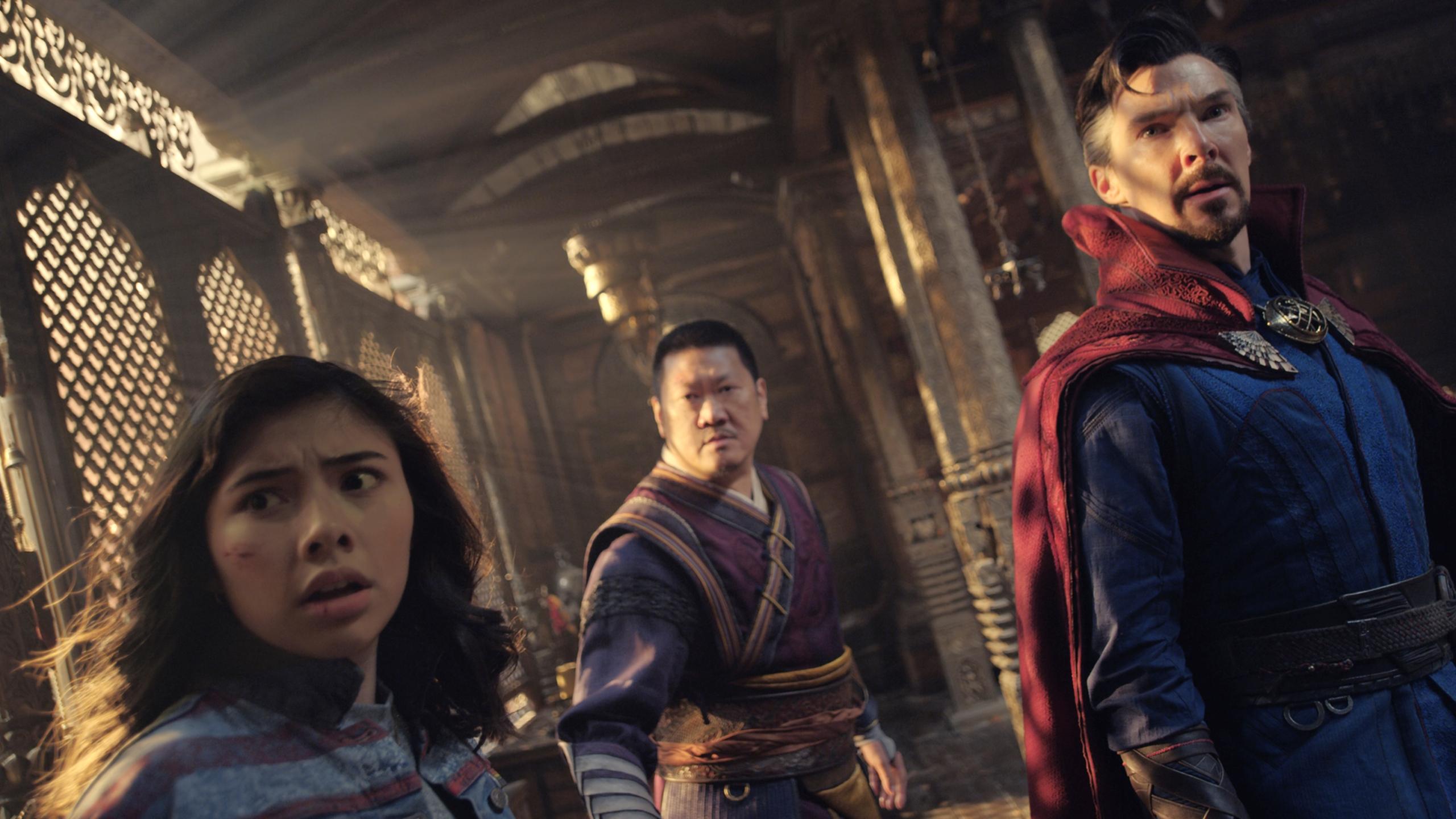 2560x1440 Doctor Strange 2' keeps hold on top spot in 2nd weekend