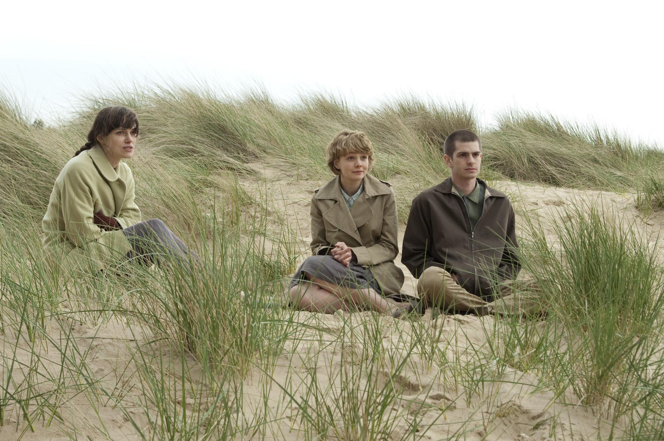 2560x1700 movie still Let Me Go Photo