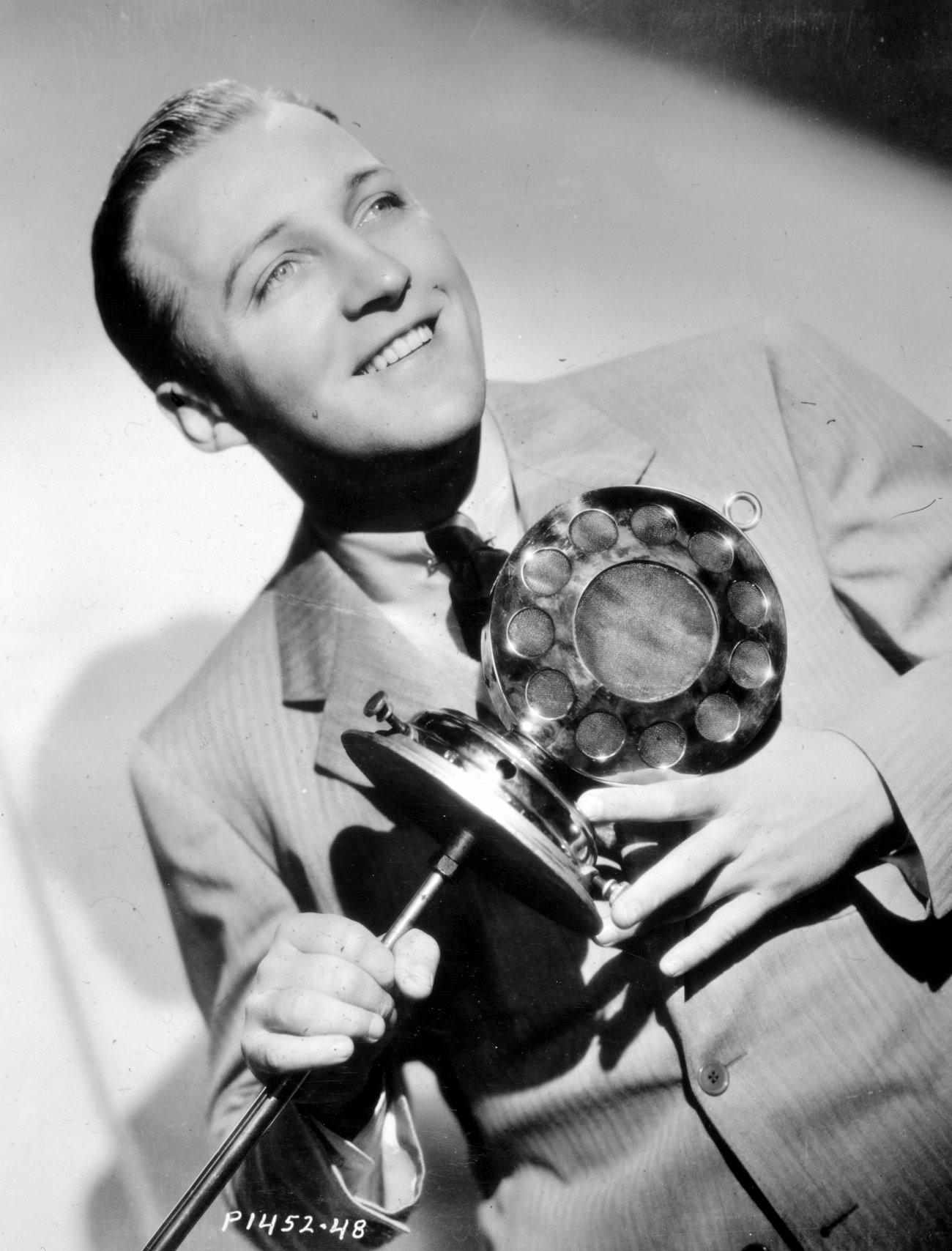 1300x1708 Bing Crosby Wallpaper
