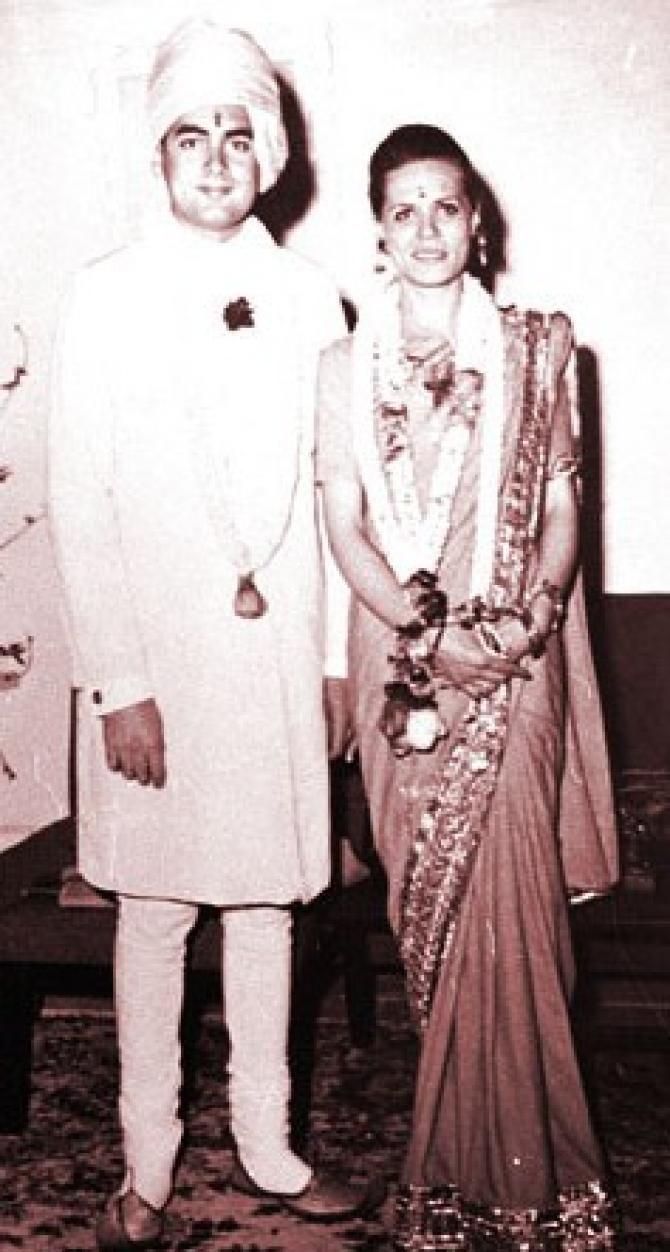 670x1252 Celebrity Love Stories