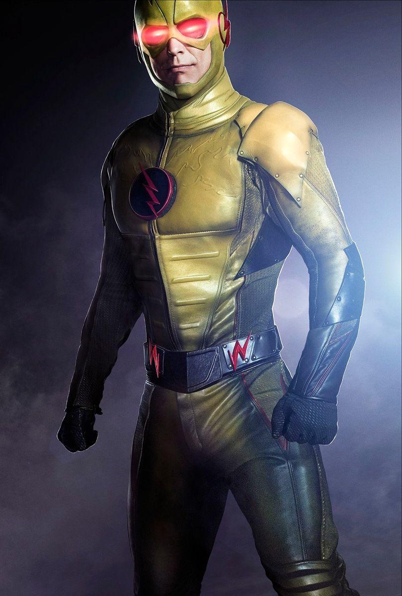 809x1200 First Look at Tom Cavanagh as REVERSE FLASH in CW's FLASH. Reverse flash, The flash season, Flash costume
