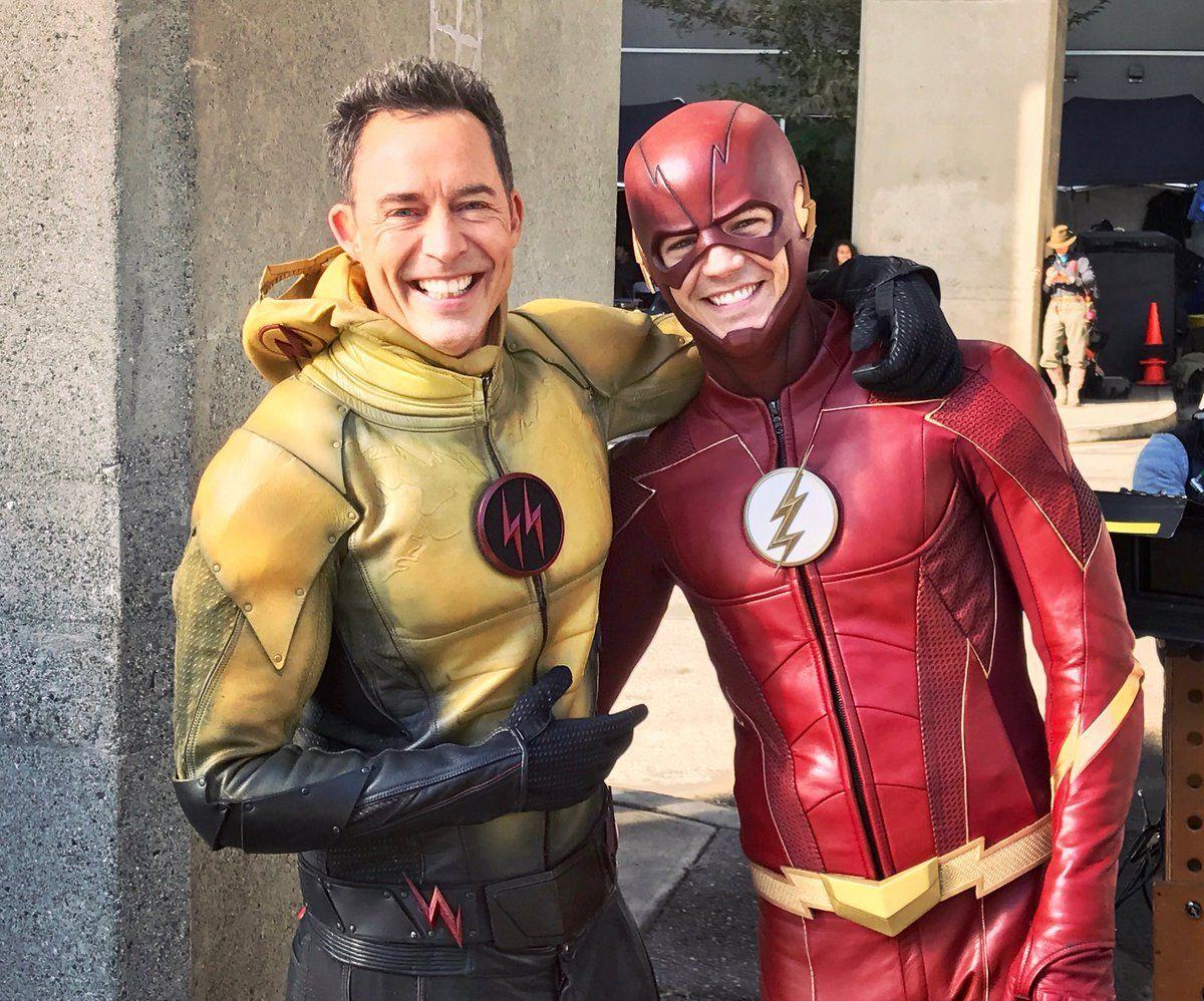 1200x998 Tom Cavanagh. #TheFlash #CrisisOnEarthX. Supergirl and flash, Flash superhero, The flash season