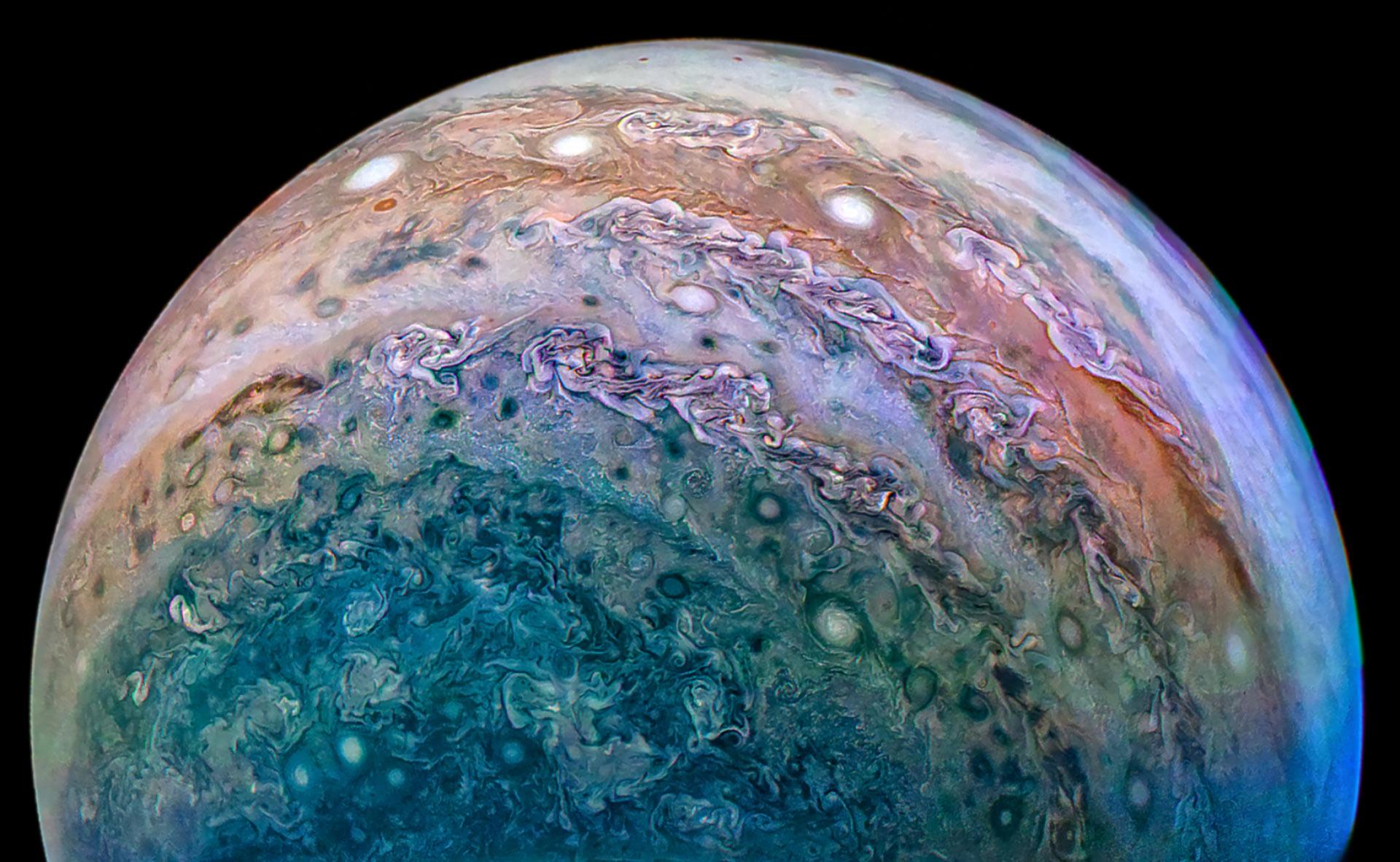 1920x1182 After Breathtaking Image and Stupendous Discoveries, Spacecraft Juno Gets 4 More Years to Explore Jupiter