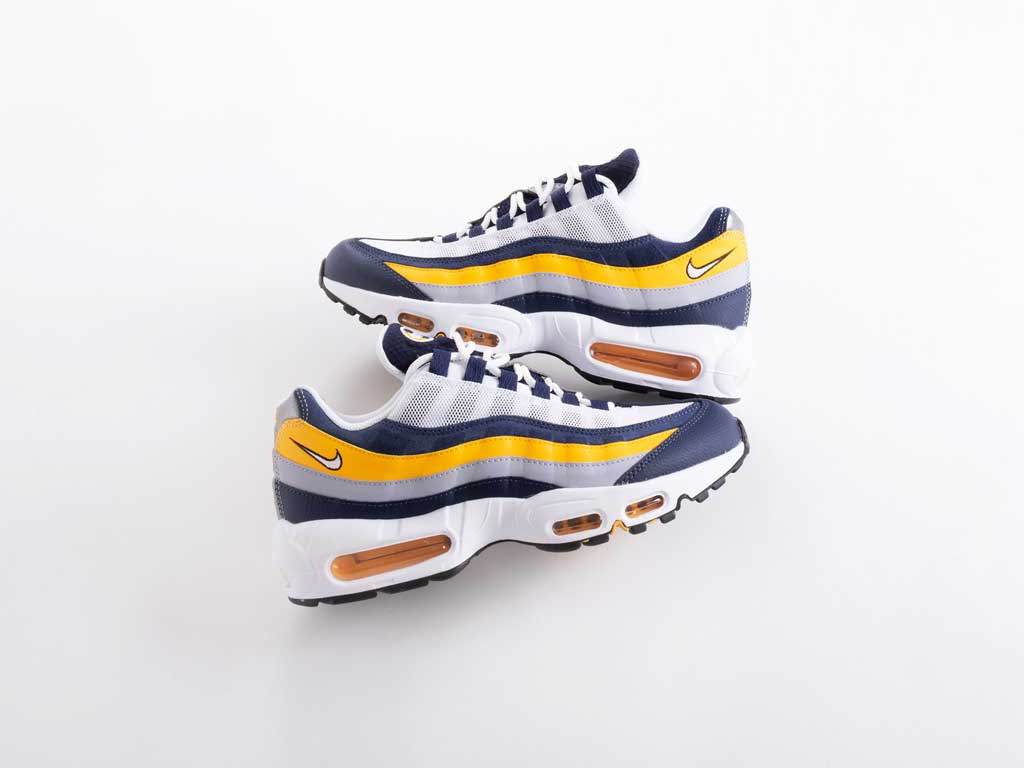 1024x768 NIKE AIR MAX 95