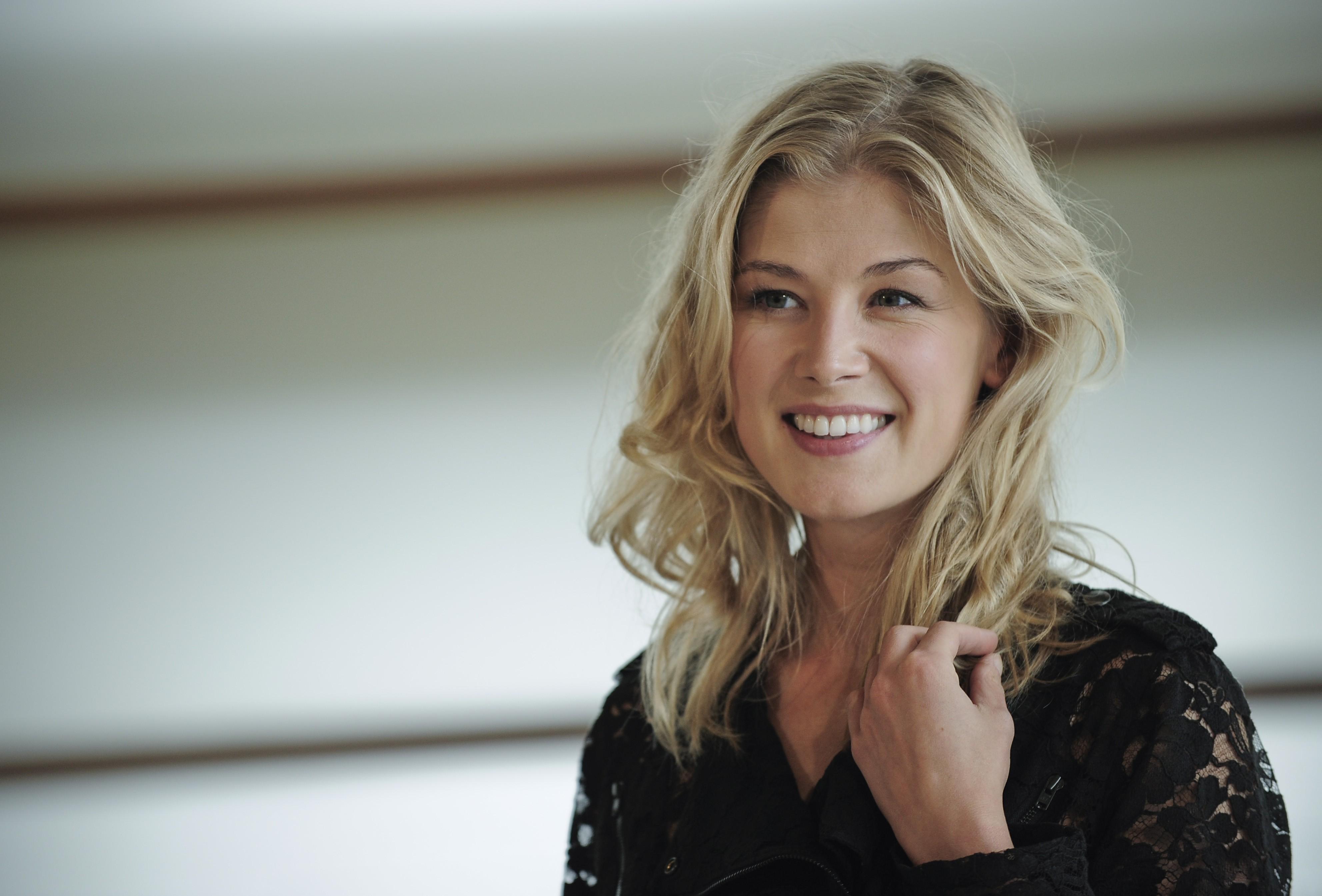 3967x2690 Rosamund Pike, HD Celebrities, 4k Wallpaper, Image, Background, Photo and Picture