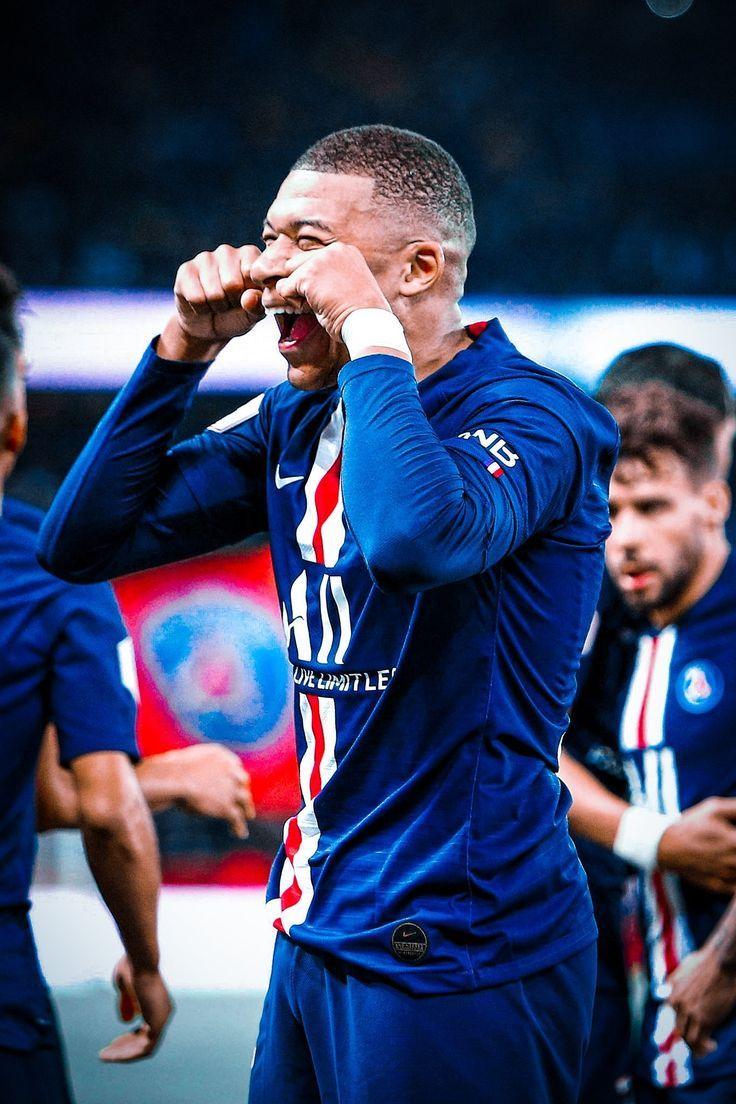 736x1104 Kylian Mbappe. Foto di calcio, Giocatori di calcio, Immagini di calcio. Soccer players, Kylian mbappé, Best football players