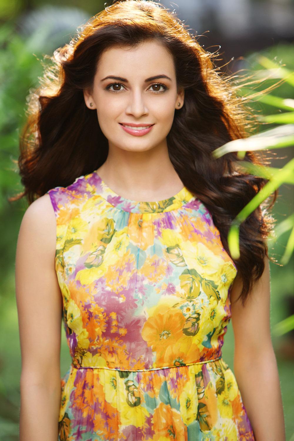 1000x1500 Dia Mirza