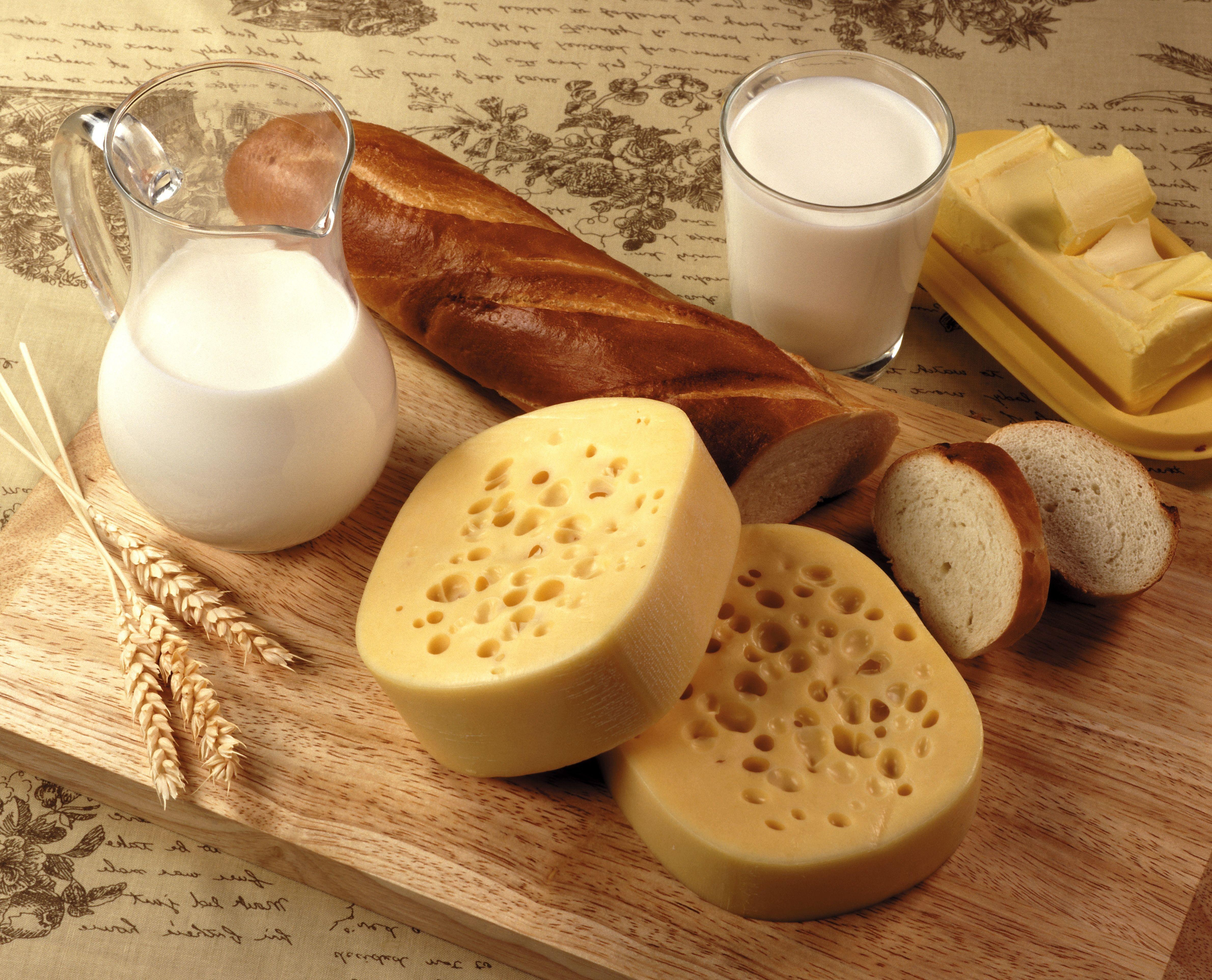4760x3850 Dairy Wallpaper