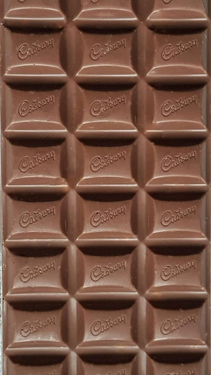 720x1280 Download MILK CHOCOLATE wallpaper now
