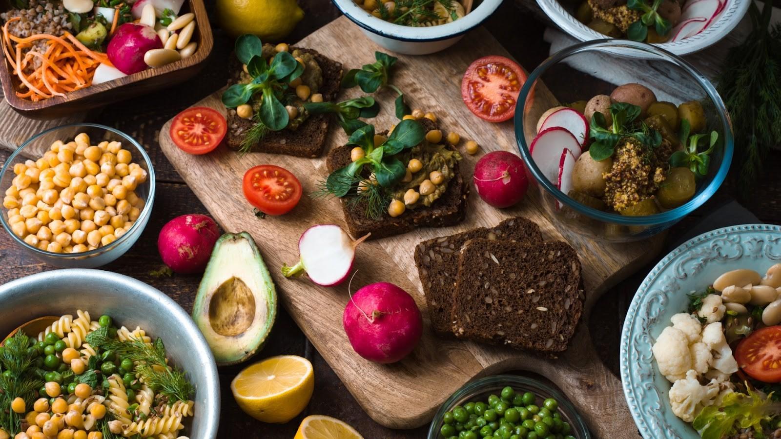 Vegetarian Food Wallpapers - Top Free Vegetarian Food Backgrounds -  WallpaperAccess
