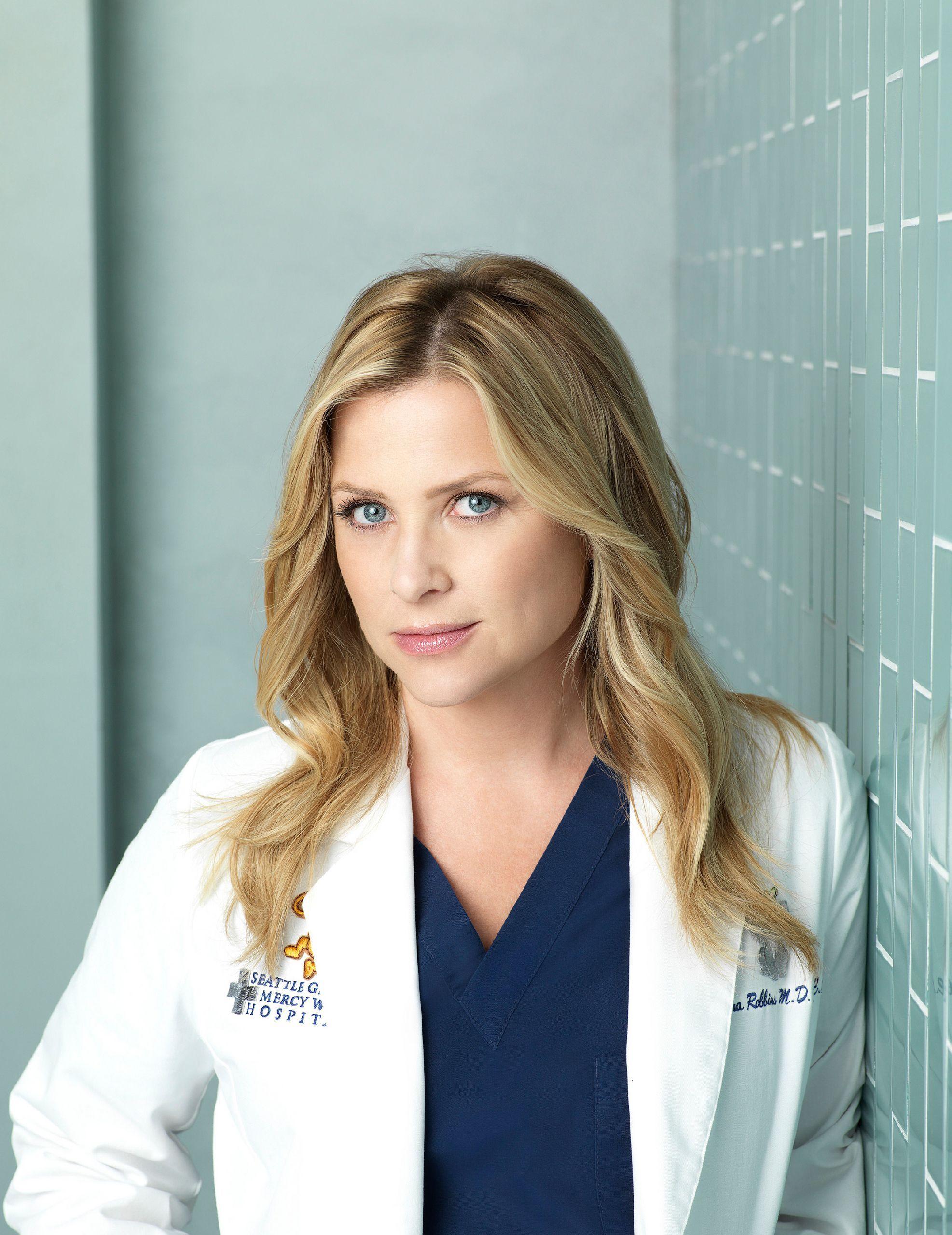 1973x2560 Jessica Capshaw Wallpaper