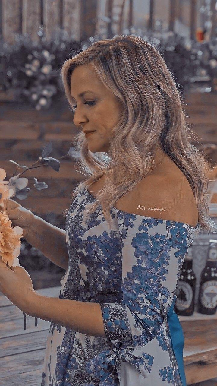 720x1280 Wallpaper Arizona Robbins. Greys anatomy cast, Greys anatomy, Arizona robbins
