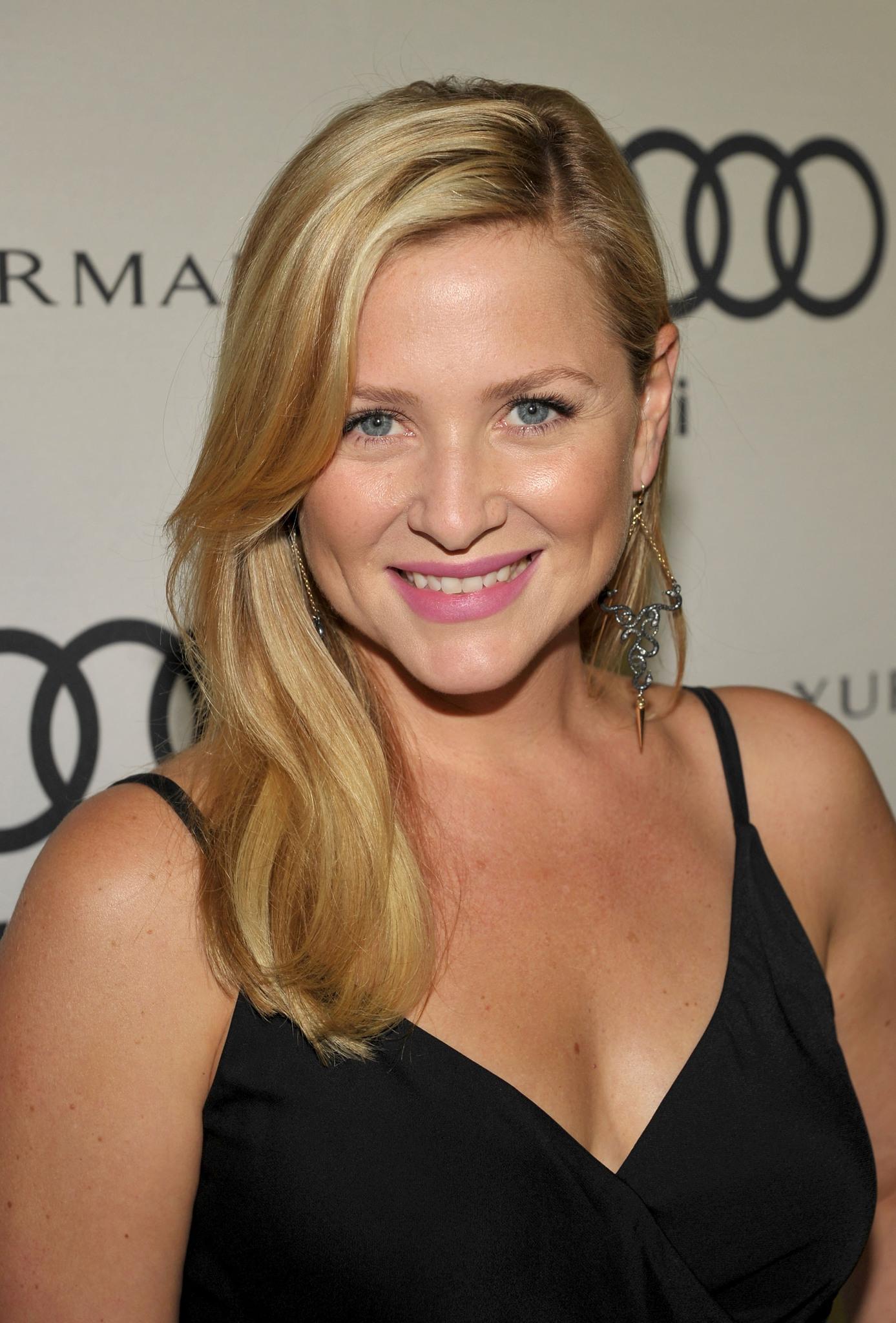 Arizona Robbins Wallpapers Top Free Arizona Robbins Backgrounds