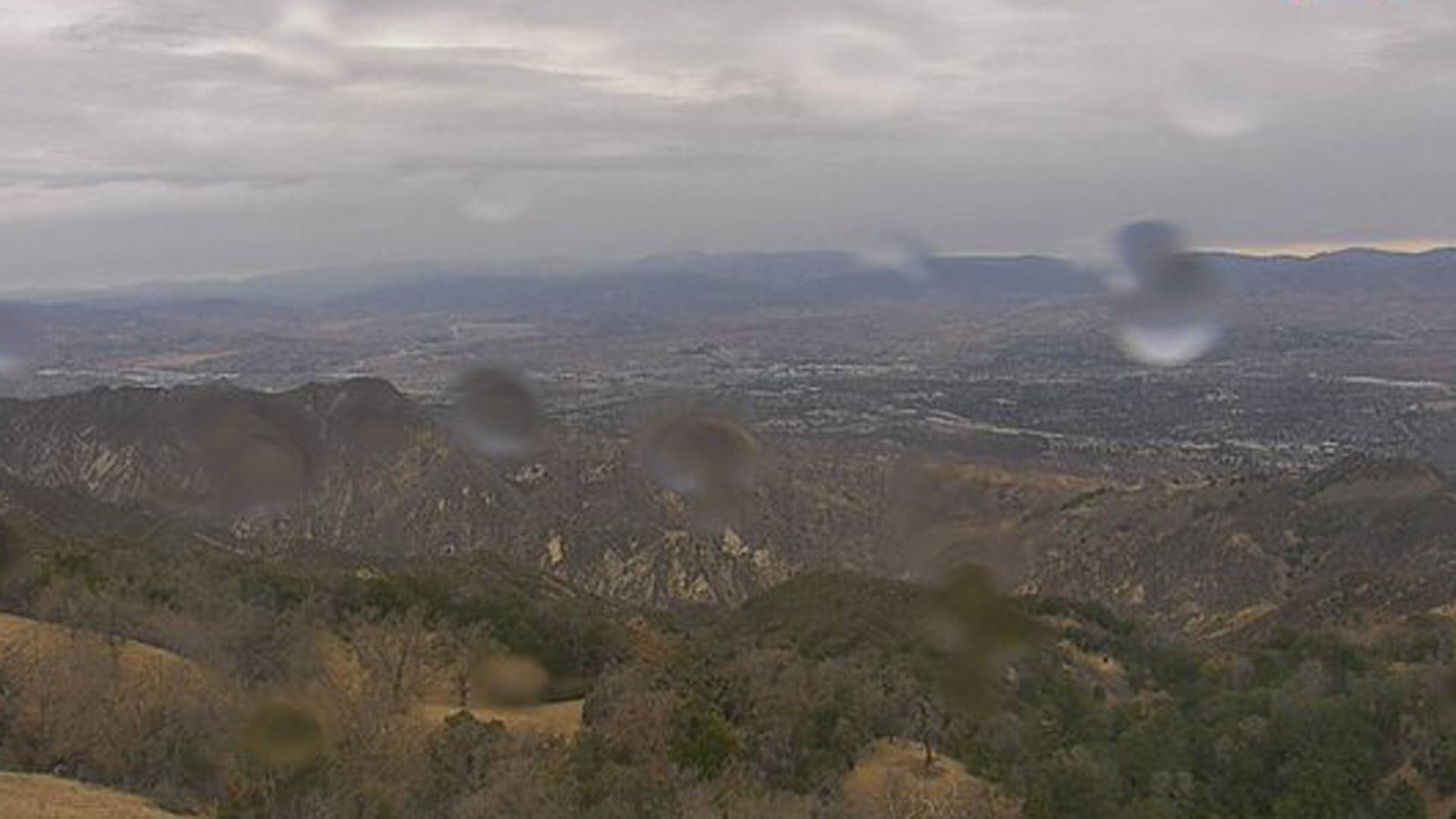 1920x1080 Rain, sprinkles and cloudy skies move into parts of L.A. on Christmas Eve