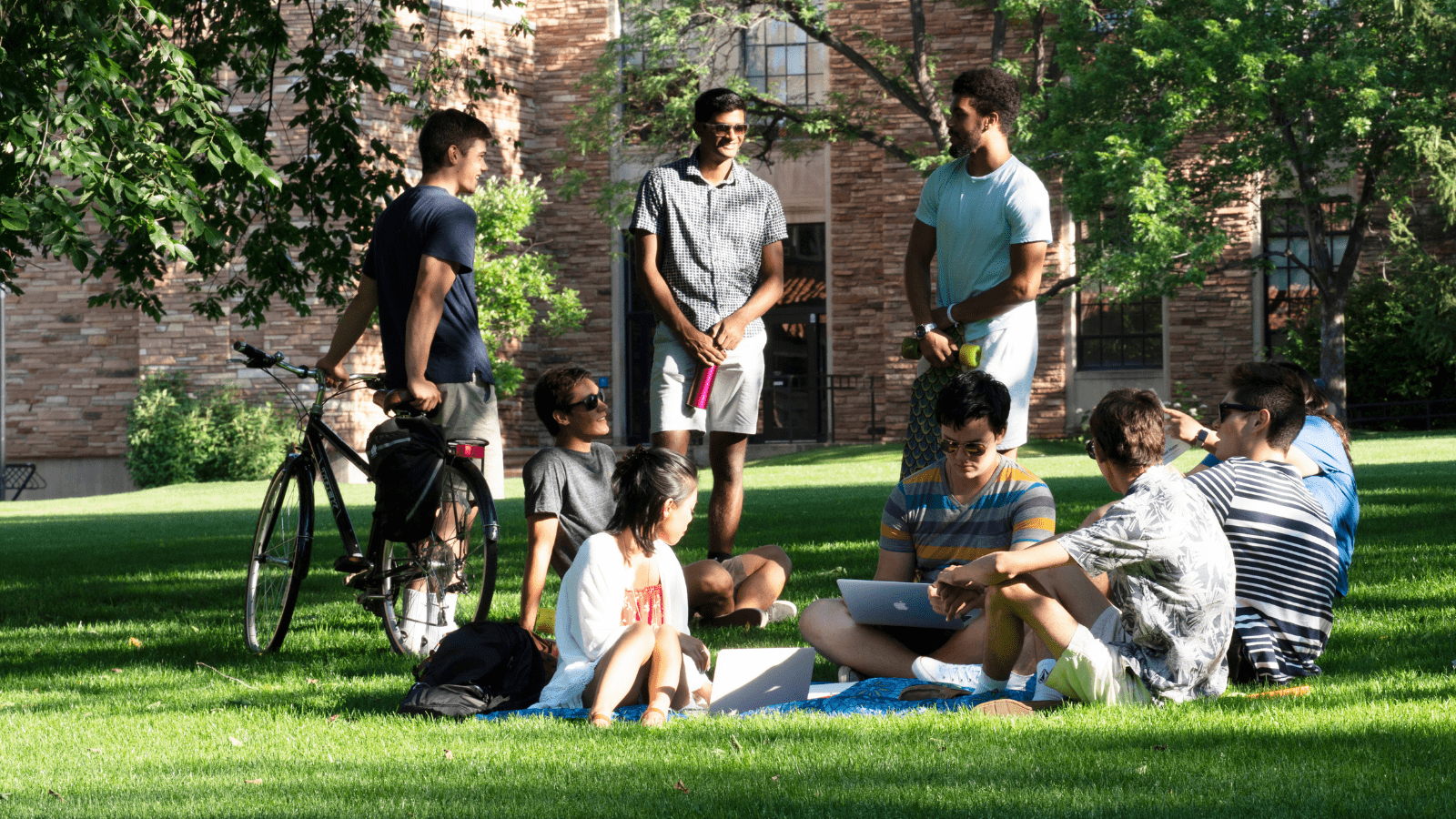 1600x900 First Year of College Tips for Students