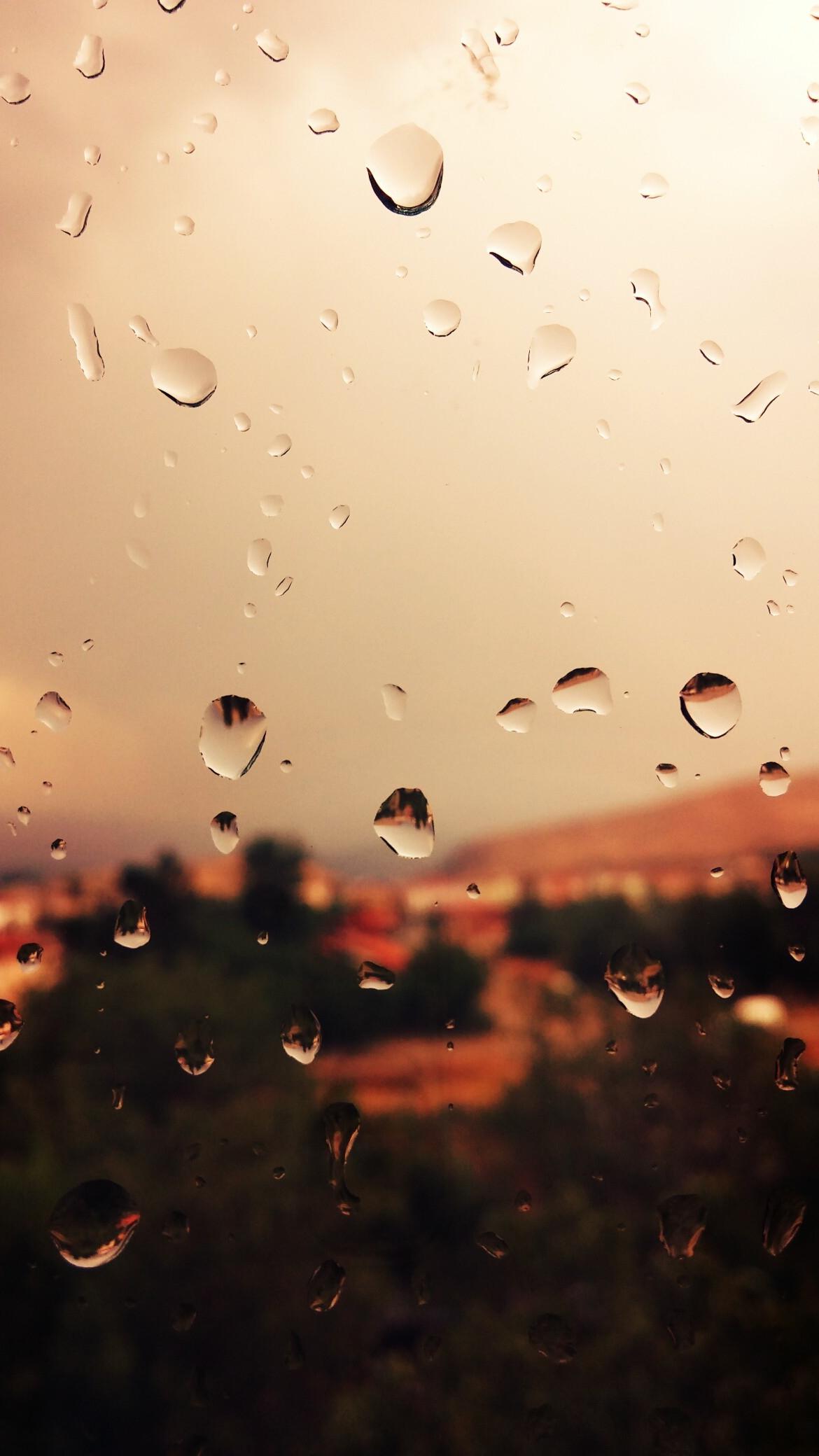 Raindrops On Glass Wallpapers - Top Free Raindrops On Glass Backgrounds