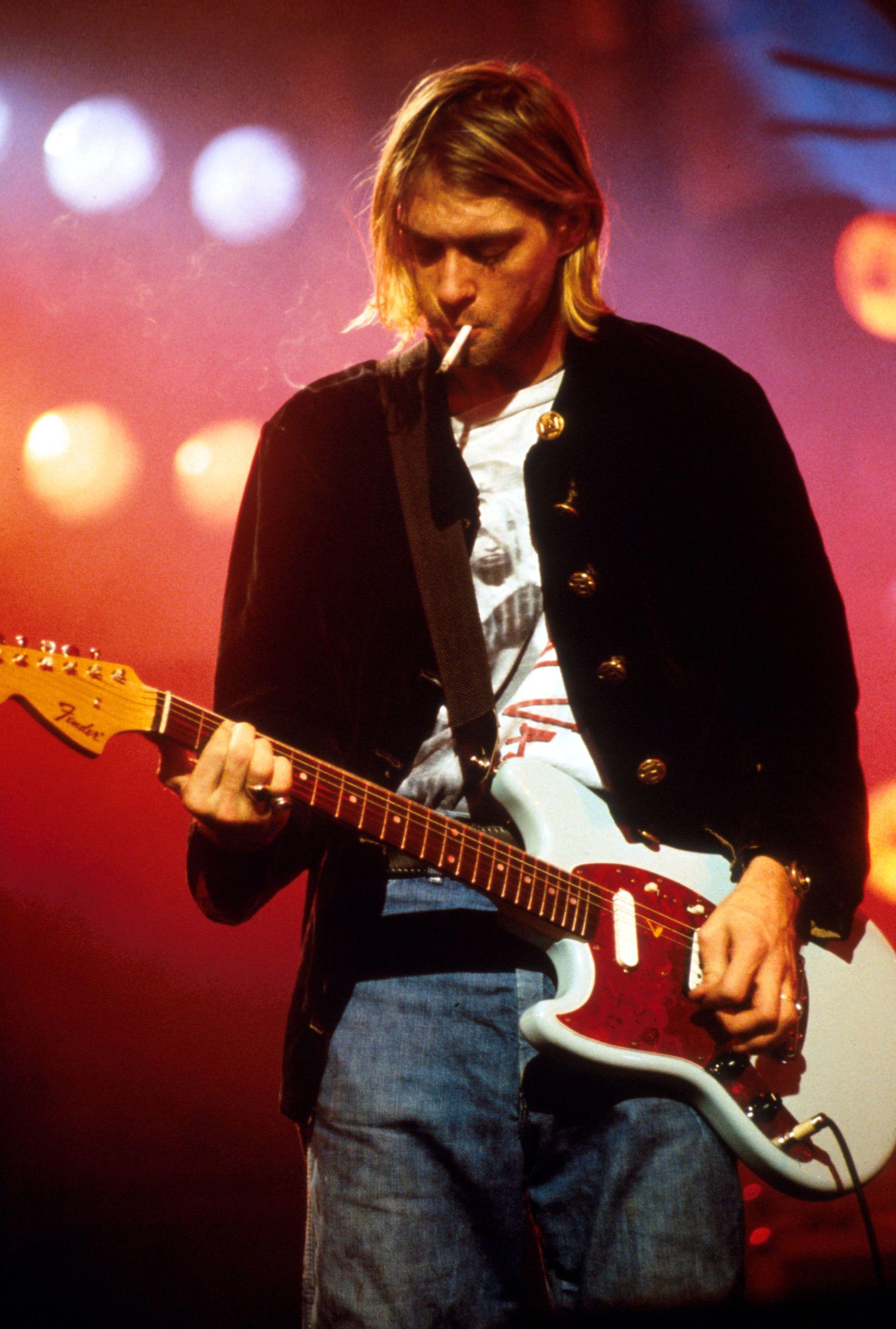 2023x3000 Kurt Cobain Phone Wallpaper