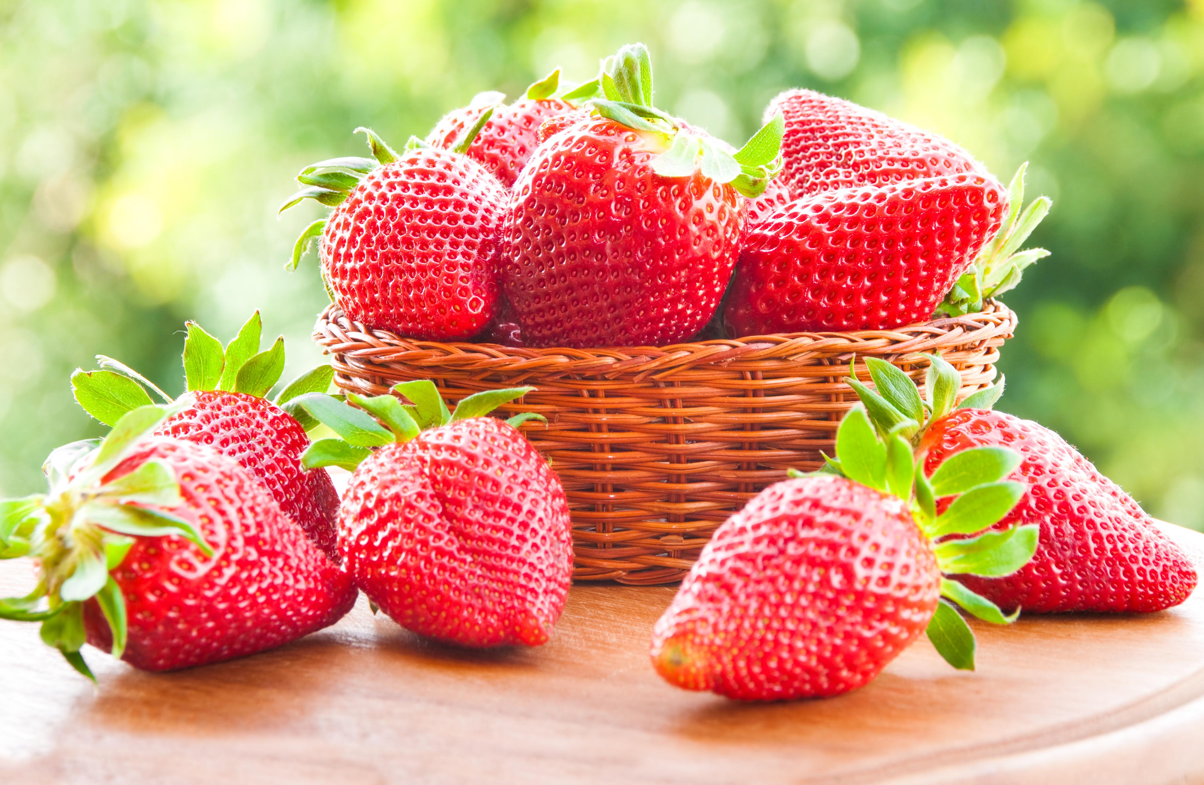 4214x2750 4K Strawberry Wallpaper and Background Image