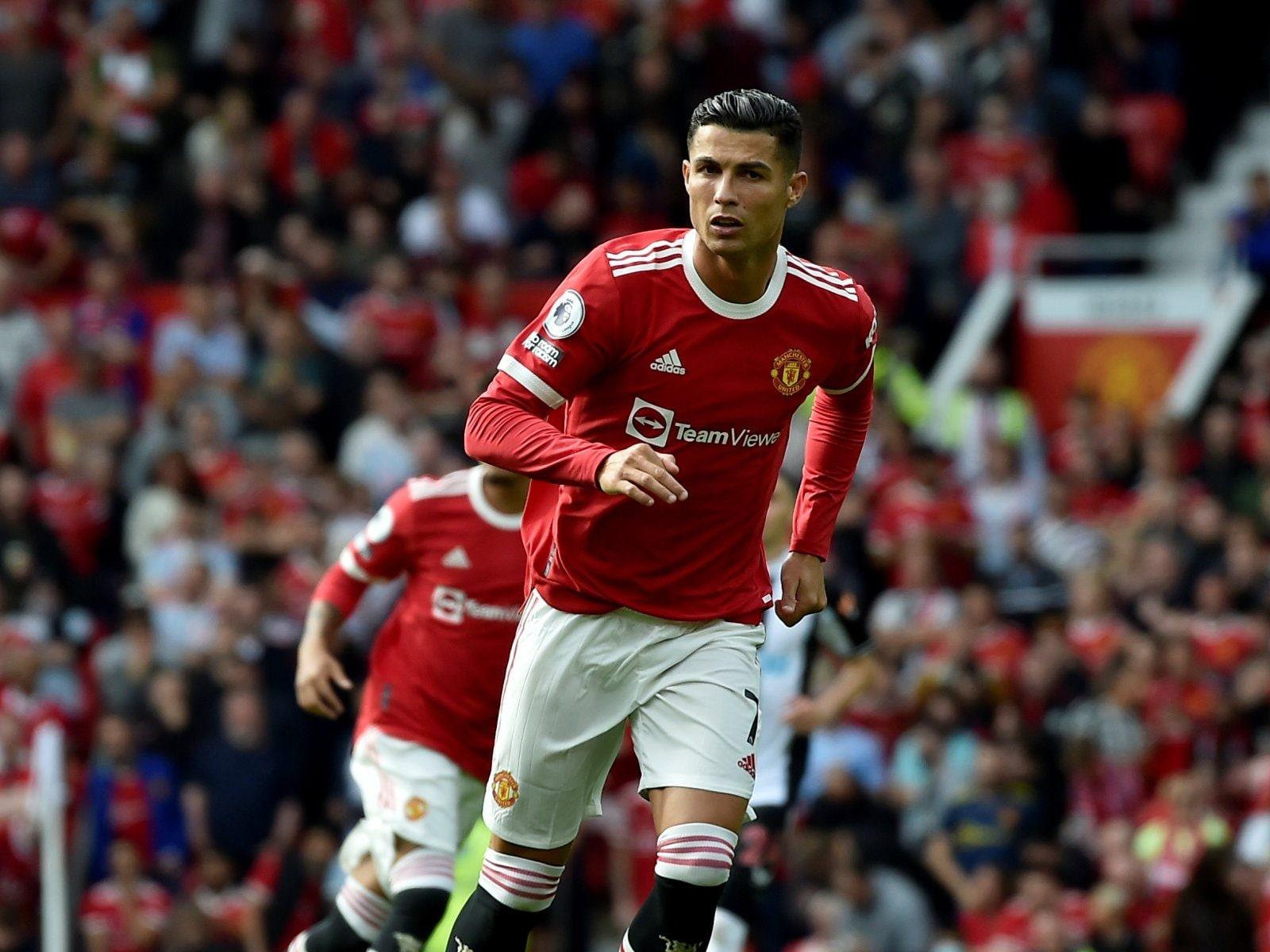 1600x1200 Like He Never Left: Twitter Can't Keep Calm as Cristiano Ronaldo Scores on Manchester United Return